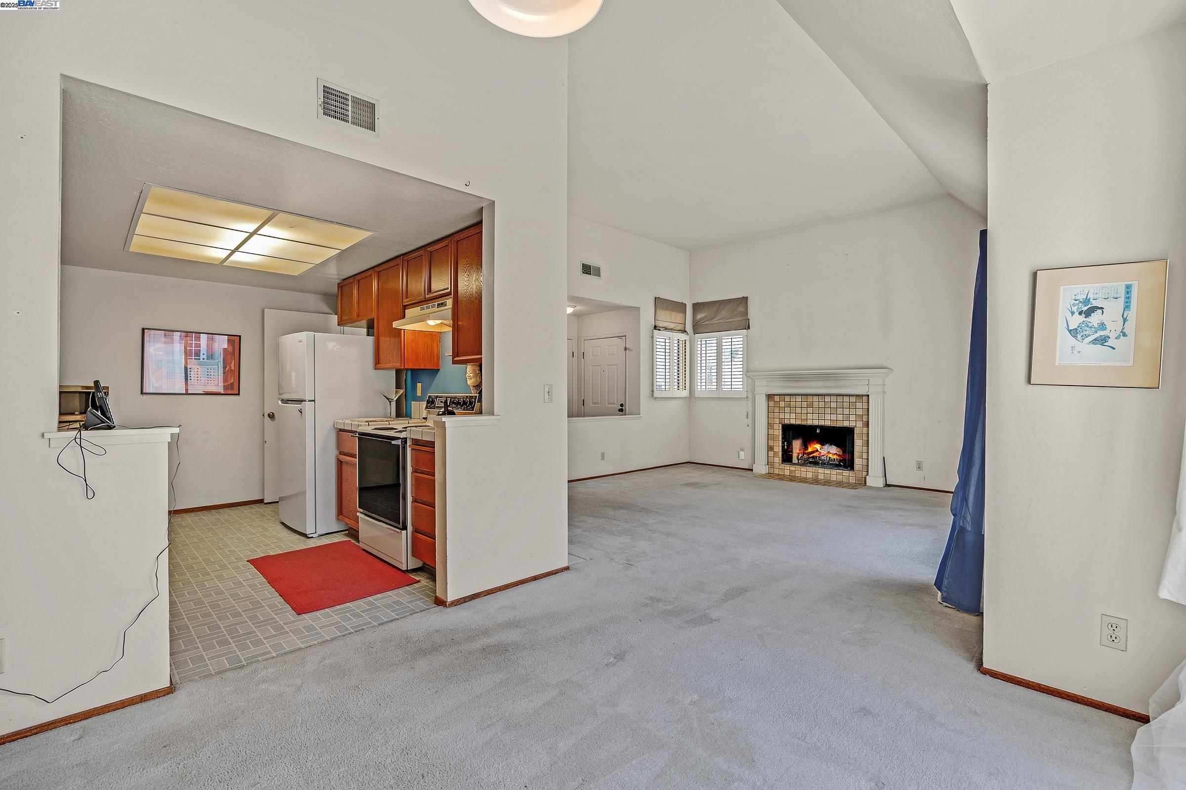 Detail Gallery Image 15 of 30 For 3754 N Stoneglen, Richmond,  CA 94806 - 2 Beds | 2 Baths