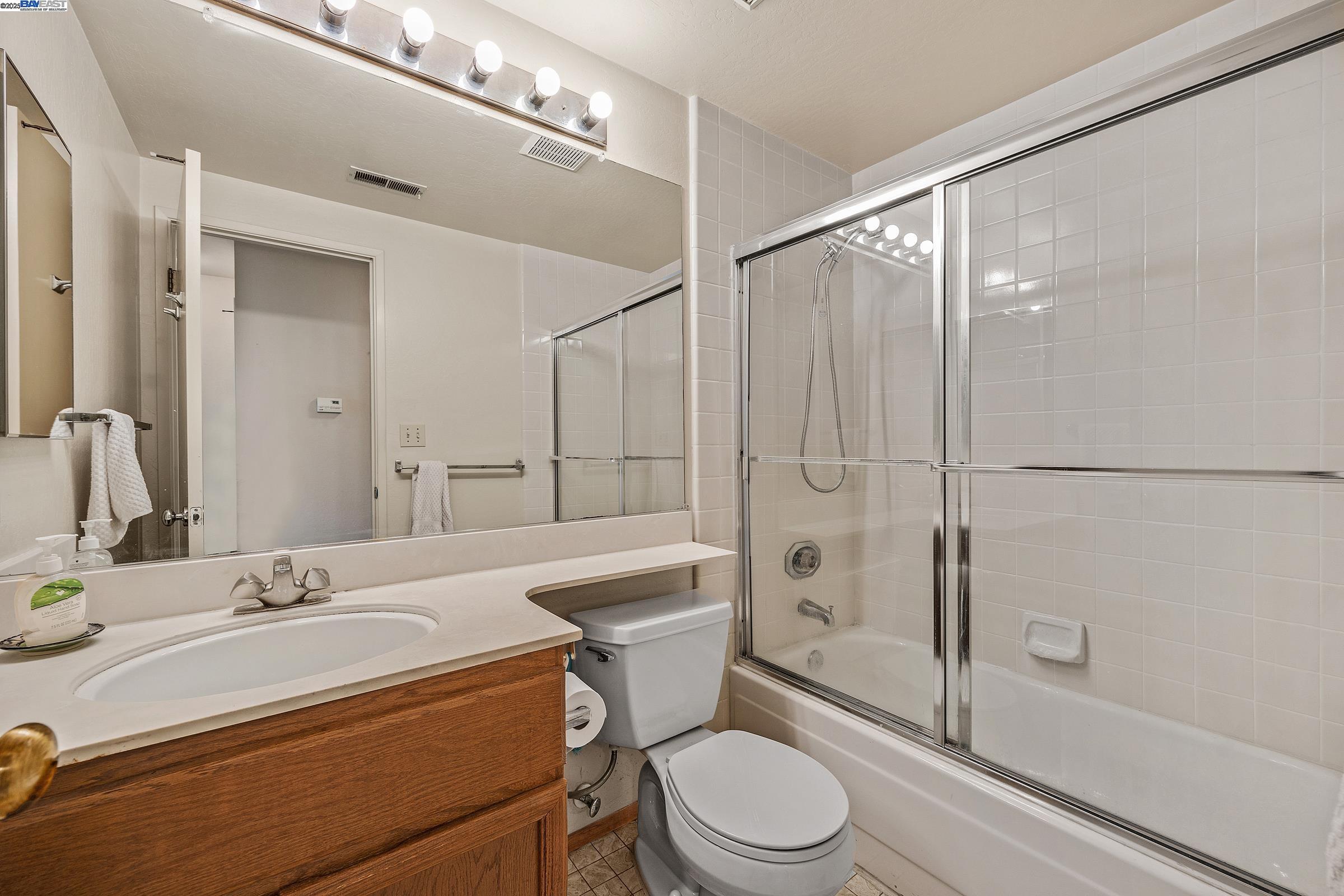 Detail Gallery Image 25 of 30 For 3754 N Stoneglen, Richmond,  CA 94806 - 2 Beds | 2 Baths