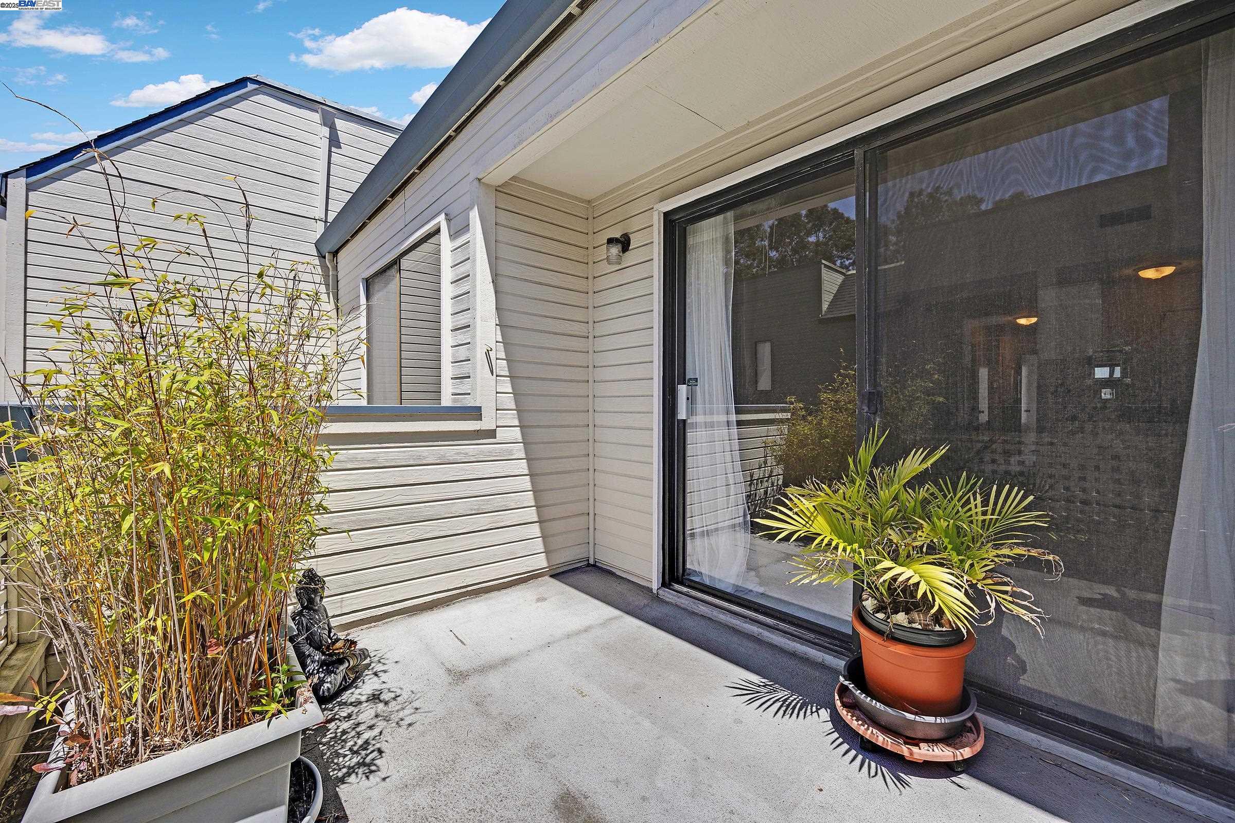 Detail Gallery Image 29 of 30 For 3754 N Stoneglen, Richmond,  CA 94806 - 2 Beds | 2 Baths