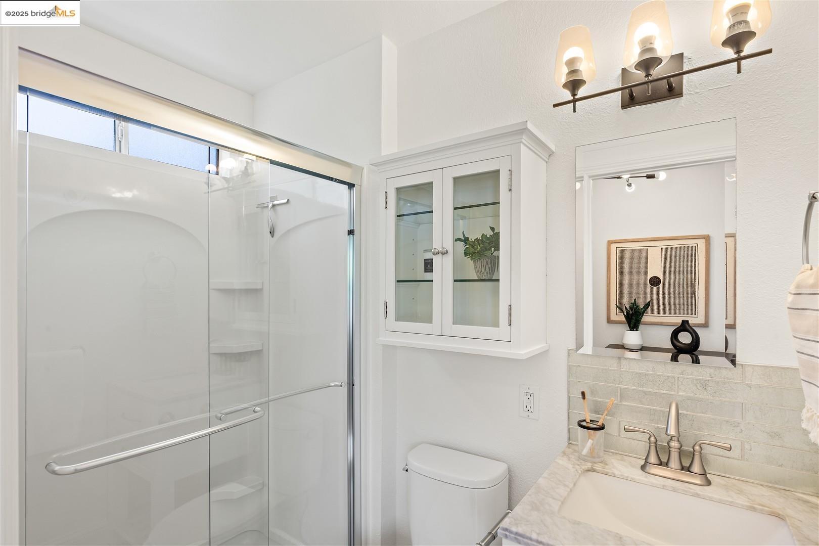 Detail Gallery Image 11 of 20 For 4411 Meadowbrook Dr, Richmond,  CA 94803 - 3 Beds | 2 Baths