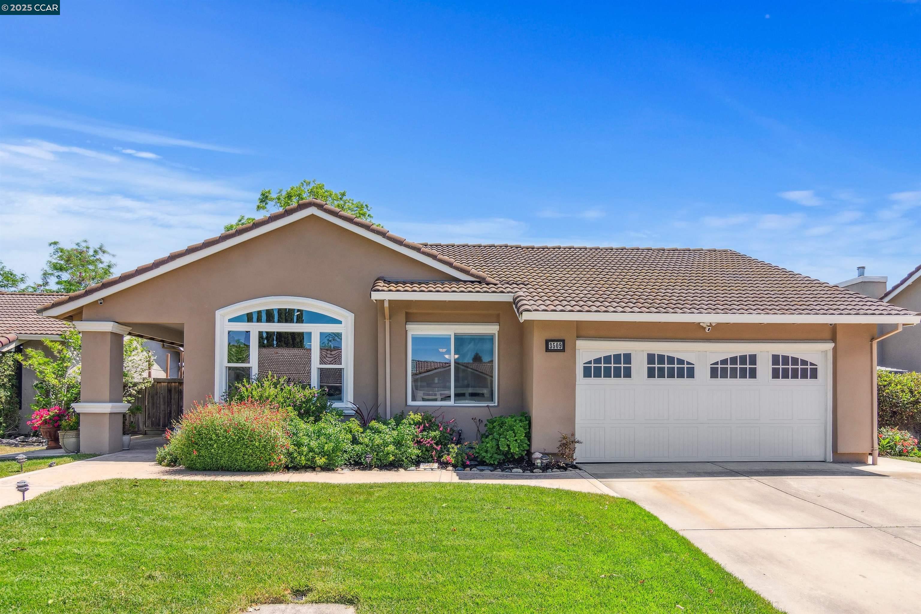Detail Gallery Image 6 of 43 For 3509 Gulfstream Street, Pleasanton,  CA 94588-3561 - 4 Beds | 2 Baths