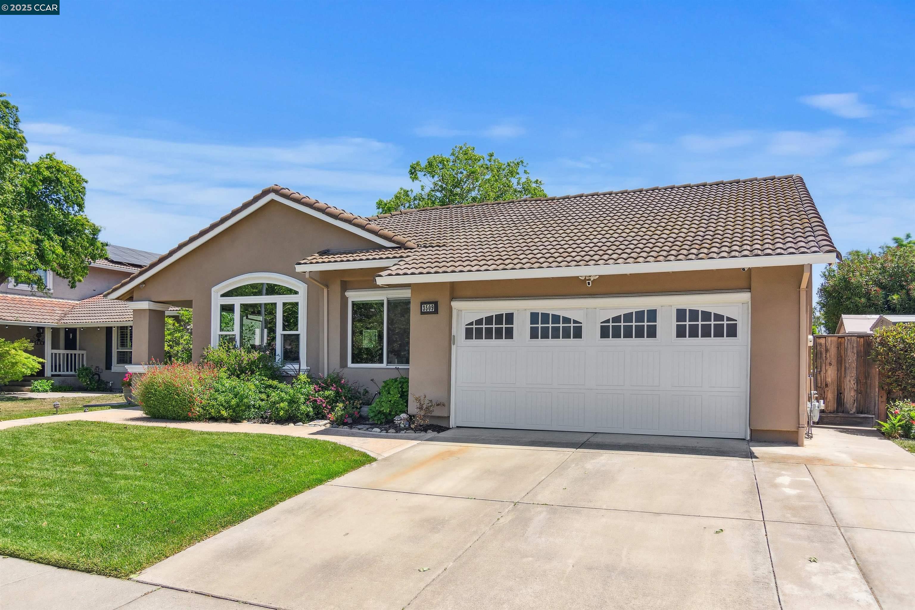 Detail Gallery Image 7 of 43 For 3509 Gulfstream Street, Pleasanton,  CA 94588-3561 - 4 Beds | 2 Baths