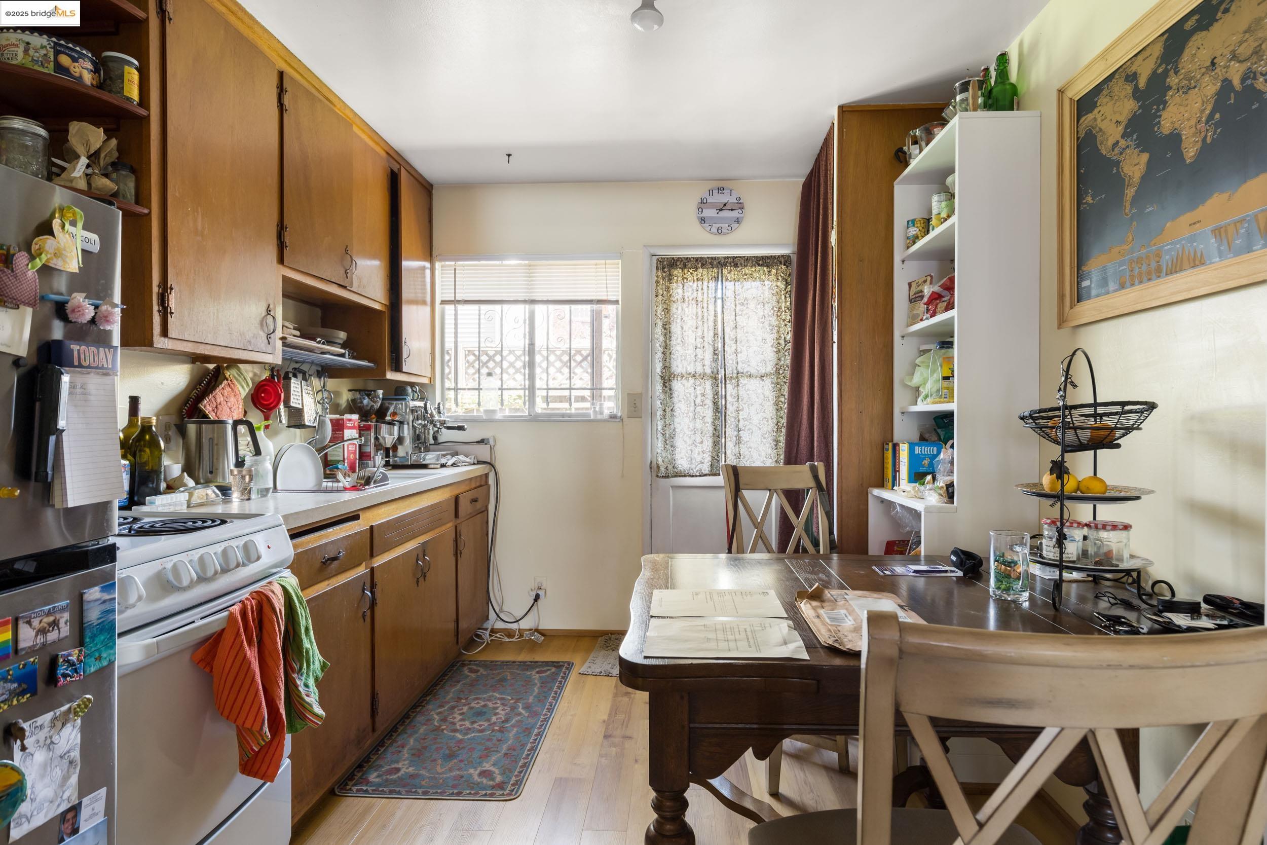 Detail Gallery Image 14 of 29 For 2410 Stuart St, Berkeley,  CA 94705 - – Beds | – Baths
