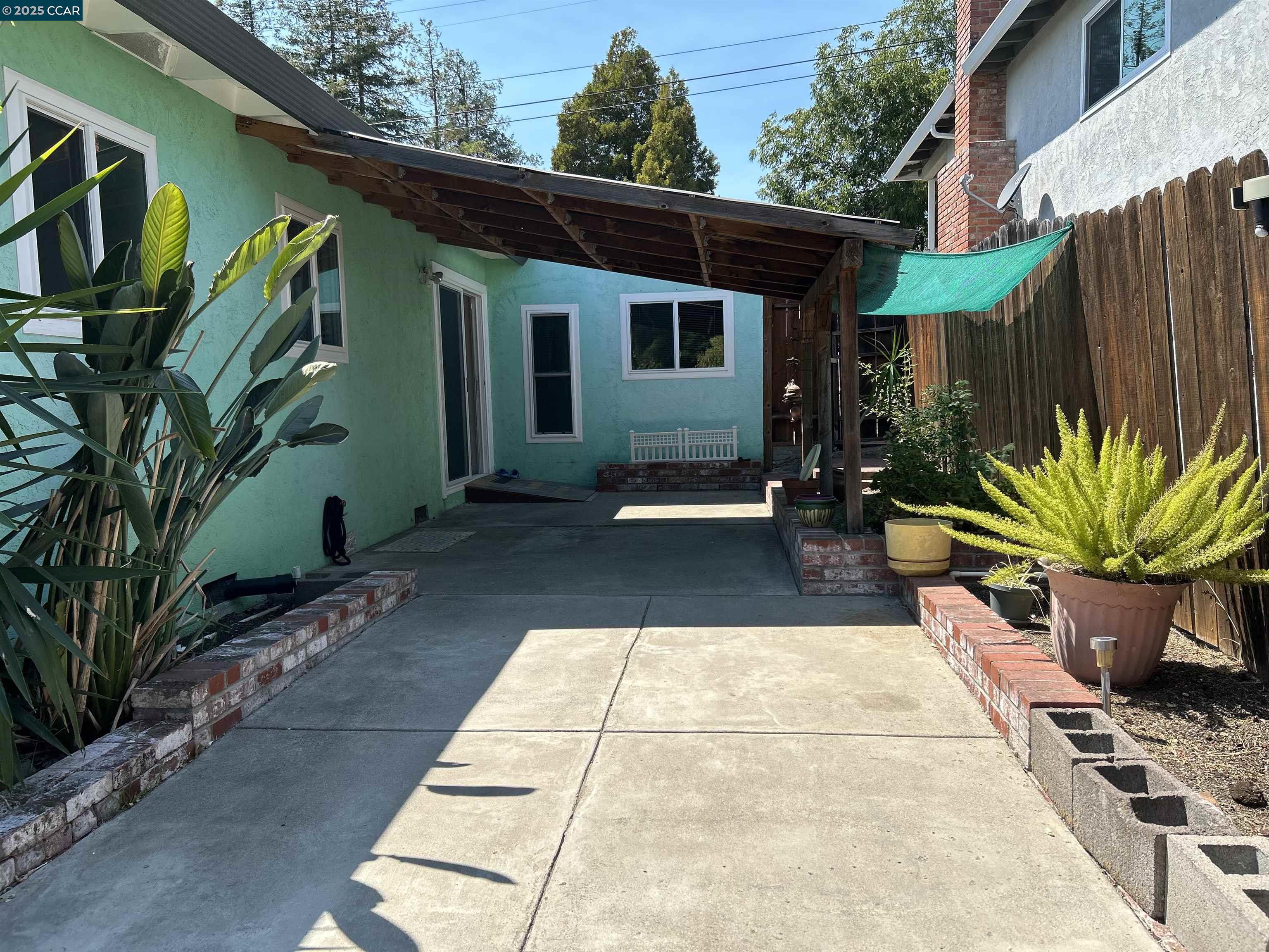 Detail Gallery Image 27 of 55 For 826 Veale, Martinez,  CA 94553 - 3 Beds | 2/1 Baths