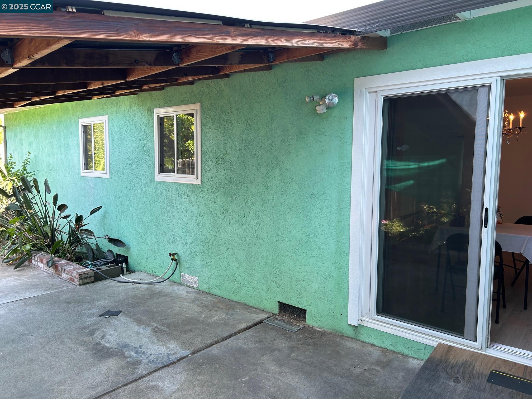 Detail Gallery Image 34 of 45 For 826 Veale, Martinez,  CA 94553 - 3 Beds | 2/1 Baths