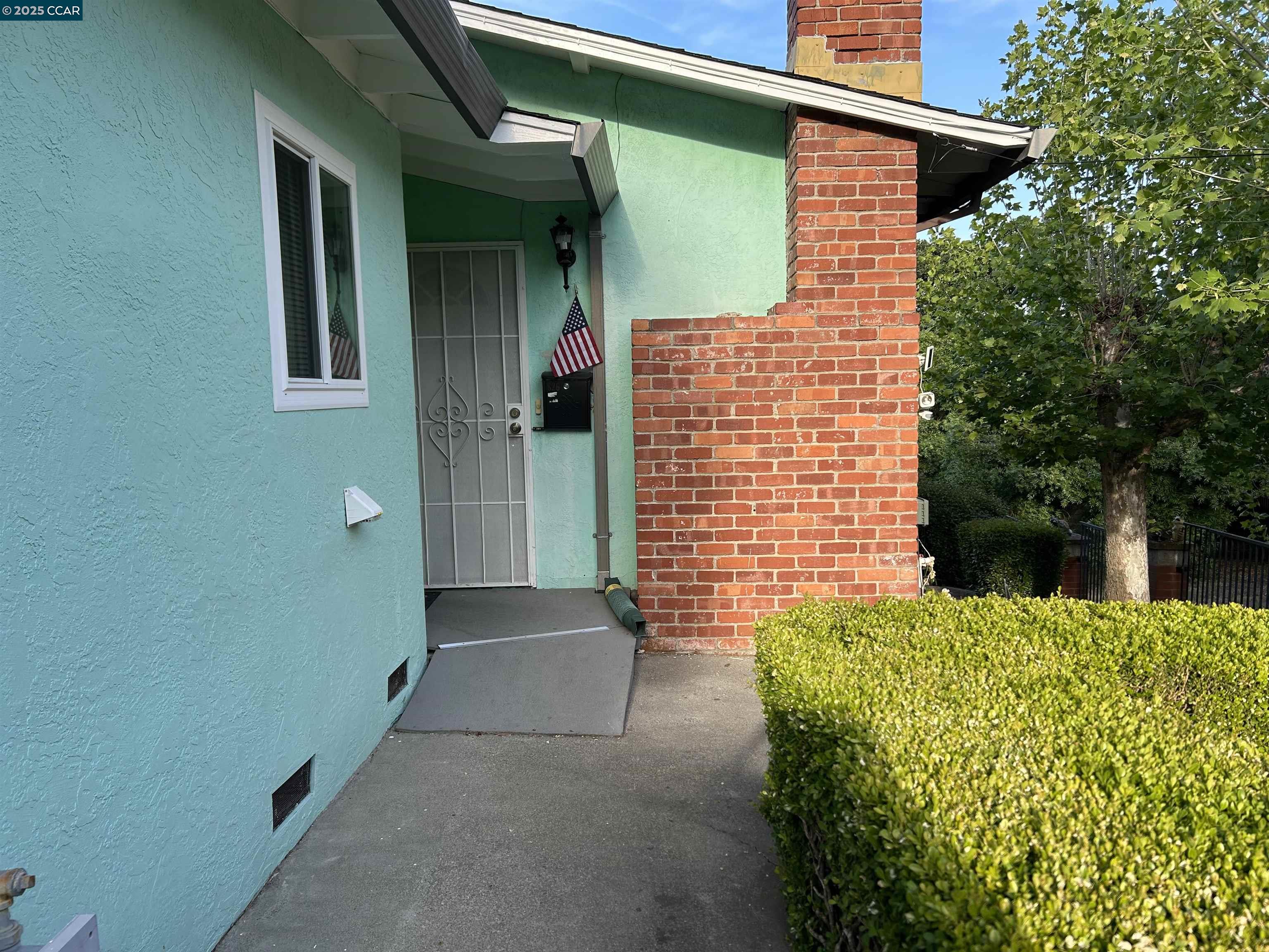 Detail Gallery Image 39 of 45 For 826 Veale, Martinez,  CA 94553 - 3 Beds | 2/1 Baths