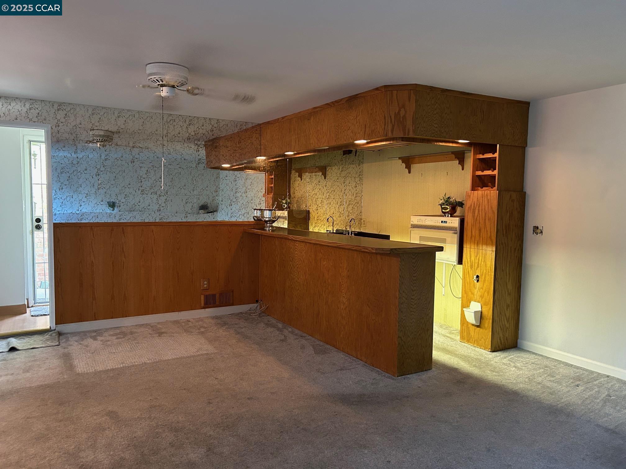 Detail Gallery Image 8 of 45 For 826 Veale, Martinez,  CA 94553 - 3 Beds | 2/1 Baths