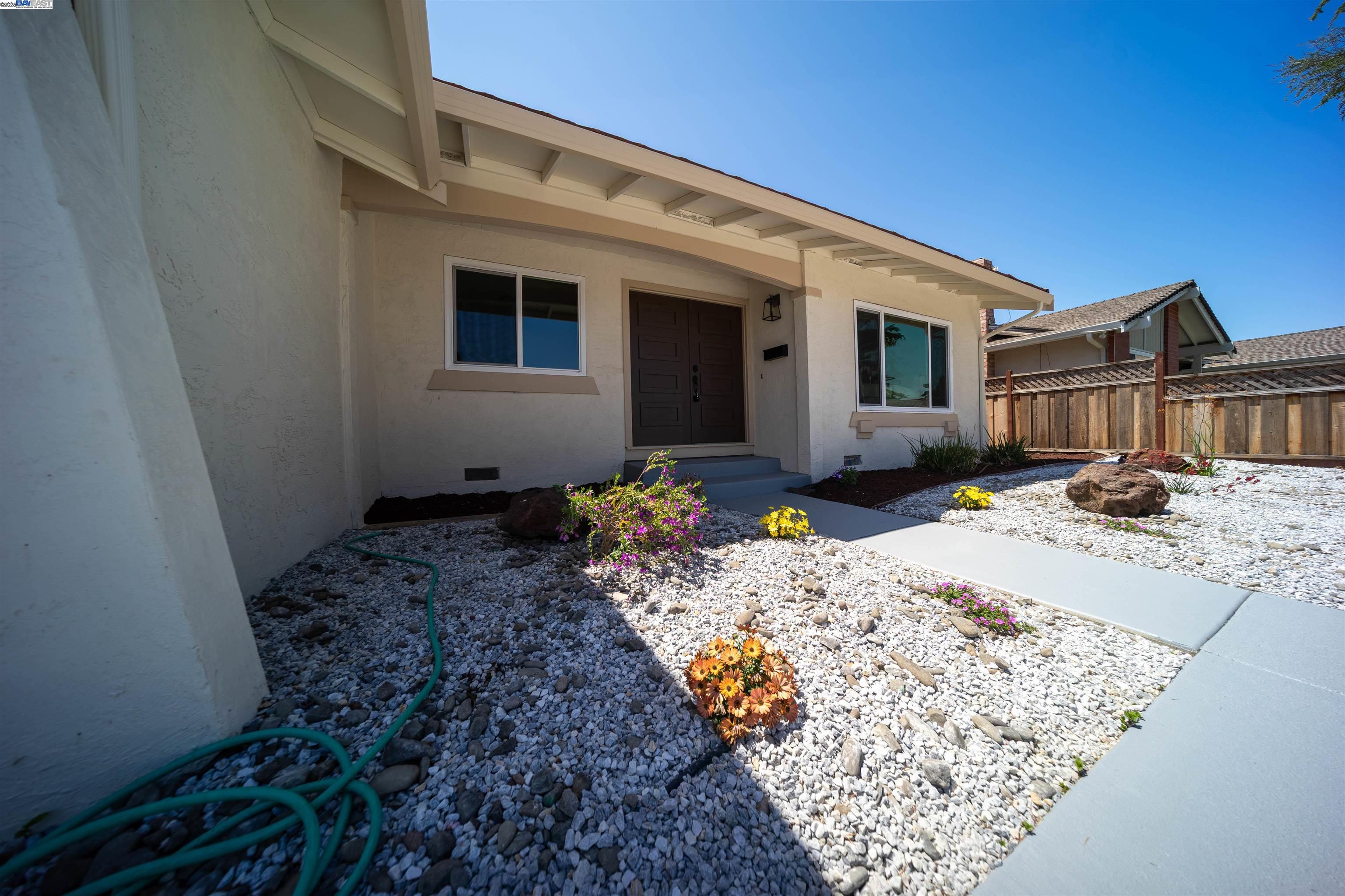 Detail Gallery Image 6 of 45 For 35459 Galen Pl, Fremont,  CA 94536 - 4 Beds | 2 Baths
