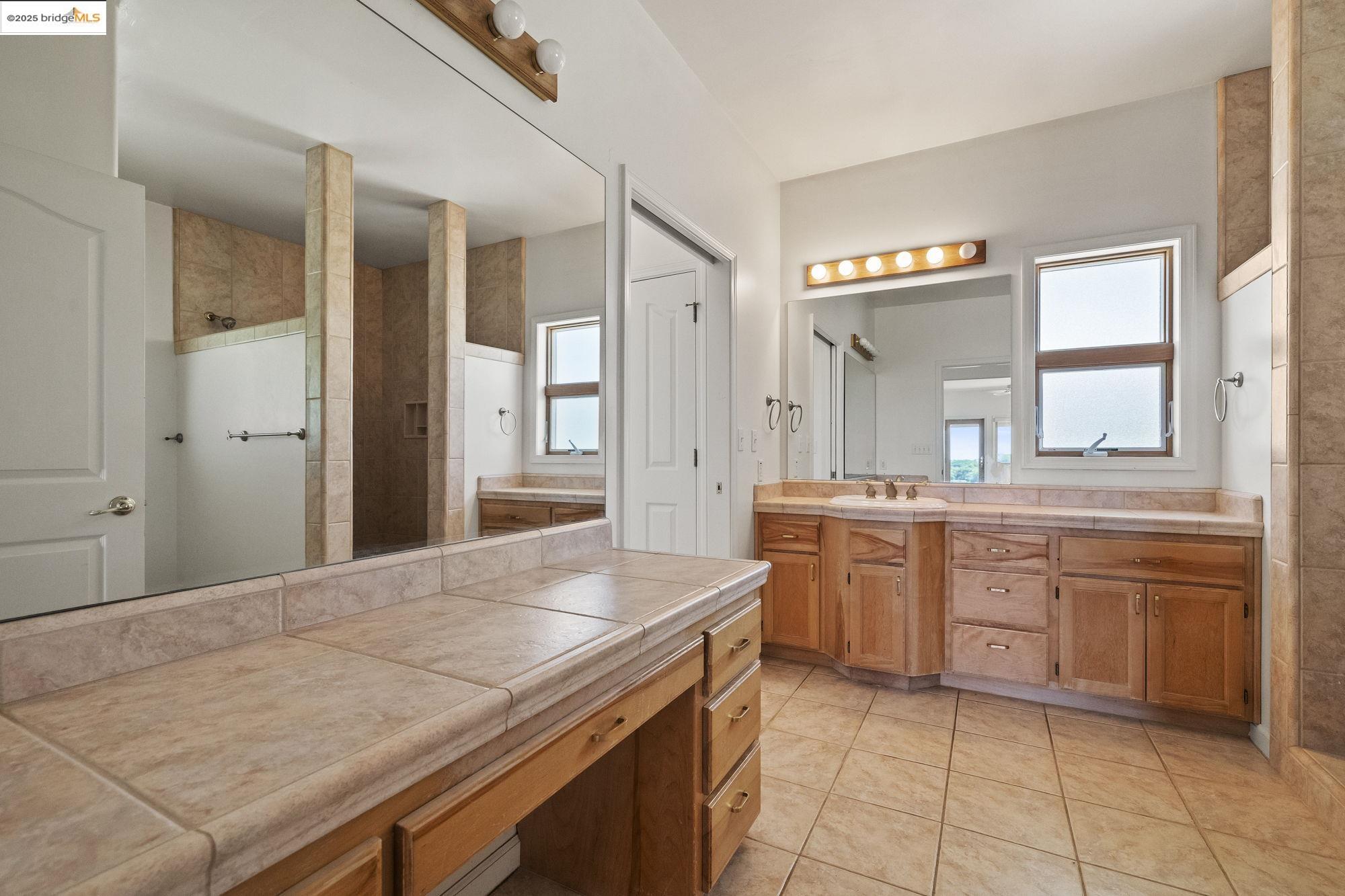 Detail Gallery Image 24 of 56 For 23550 View Ln, Columbia,  CA 95310 - 3 Beds | 2/1 Baths