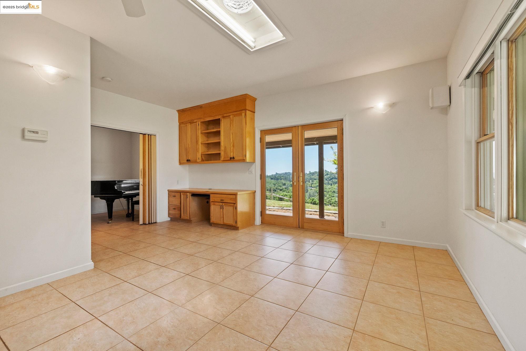 Detail Gallery Image 29 of 56 For 23550 View Ln, Columbia,  CA 95310 - 3 Beds | 2/1 Baths