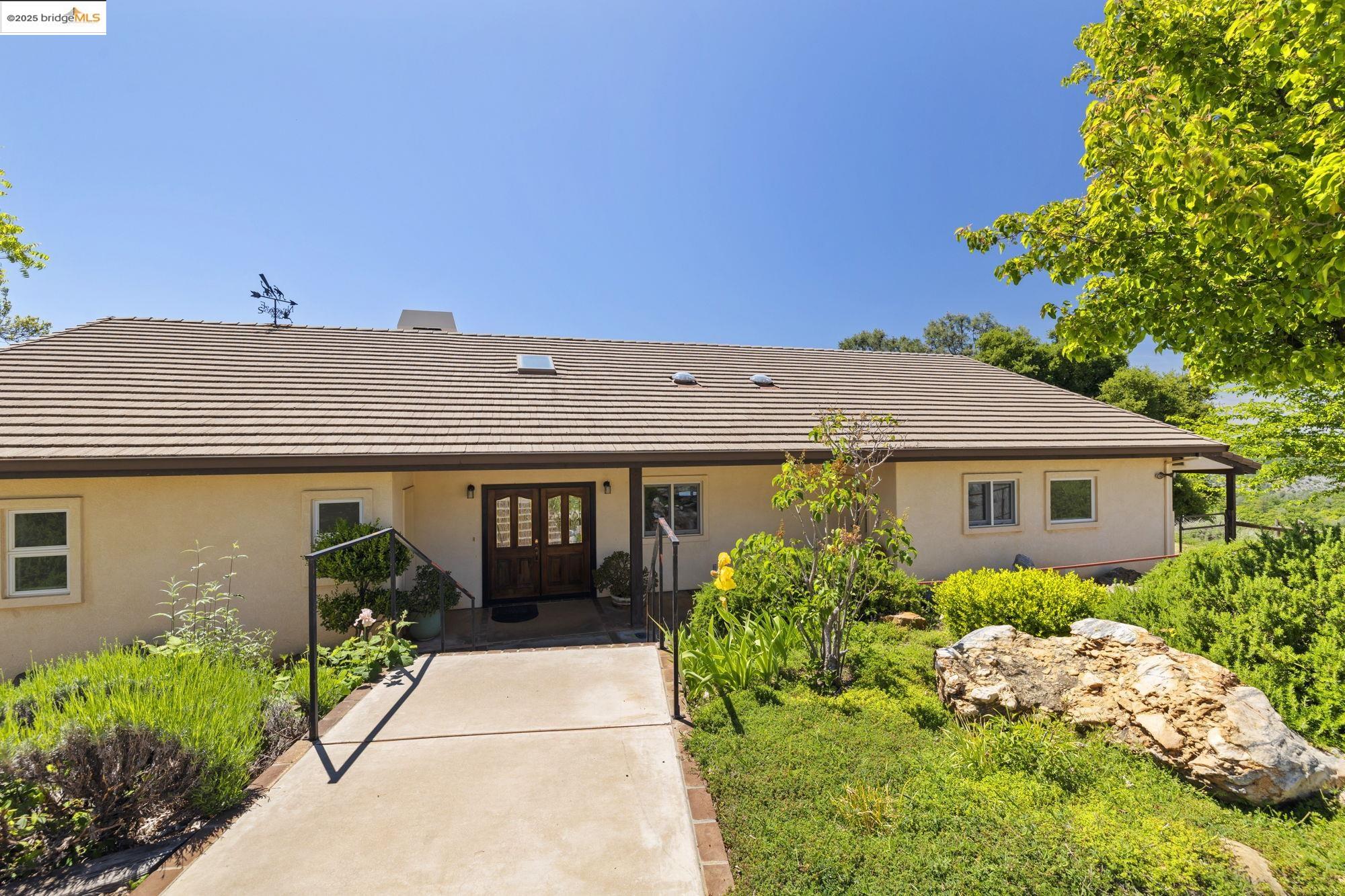 Detail Gallery Image 40 of 56 For 23550 View Ln, Columbia,  CA 95310 - 3 Beds | 2/1 Baths