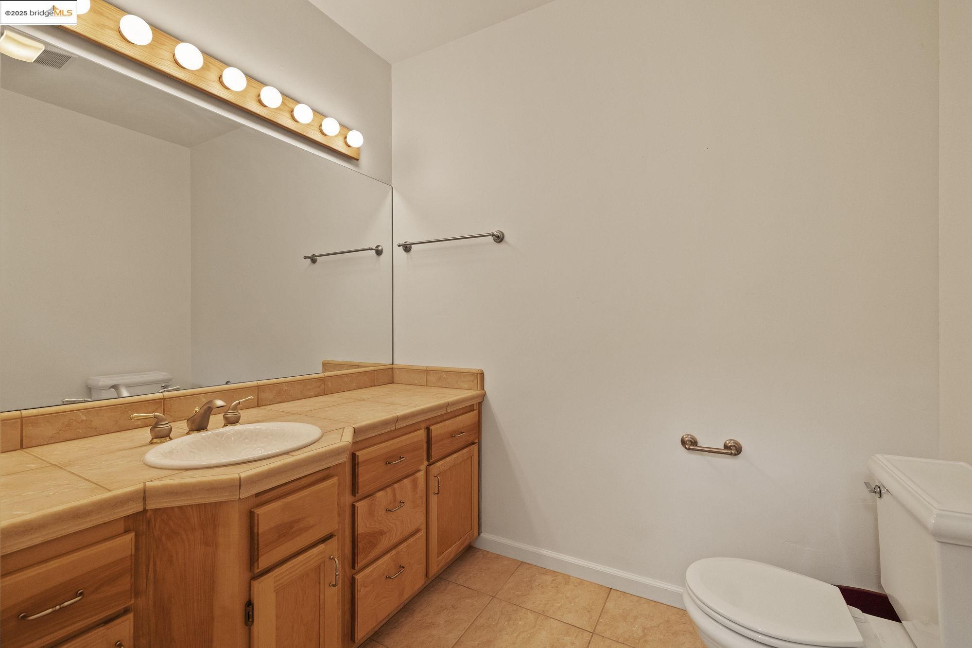 Detail Gallery Image 5 of 56 For 23550 View Ln, Columbia,  CA 95310 - 3 Beds | 2/1 Baths