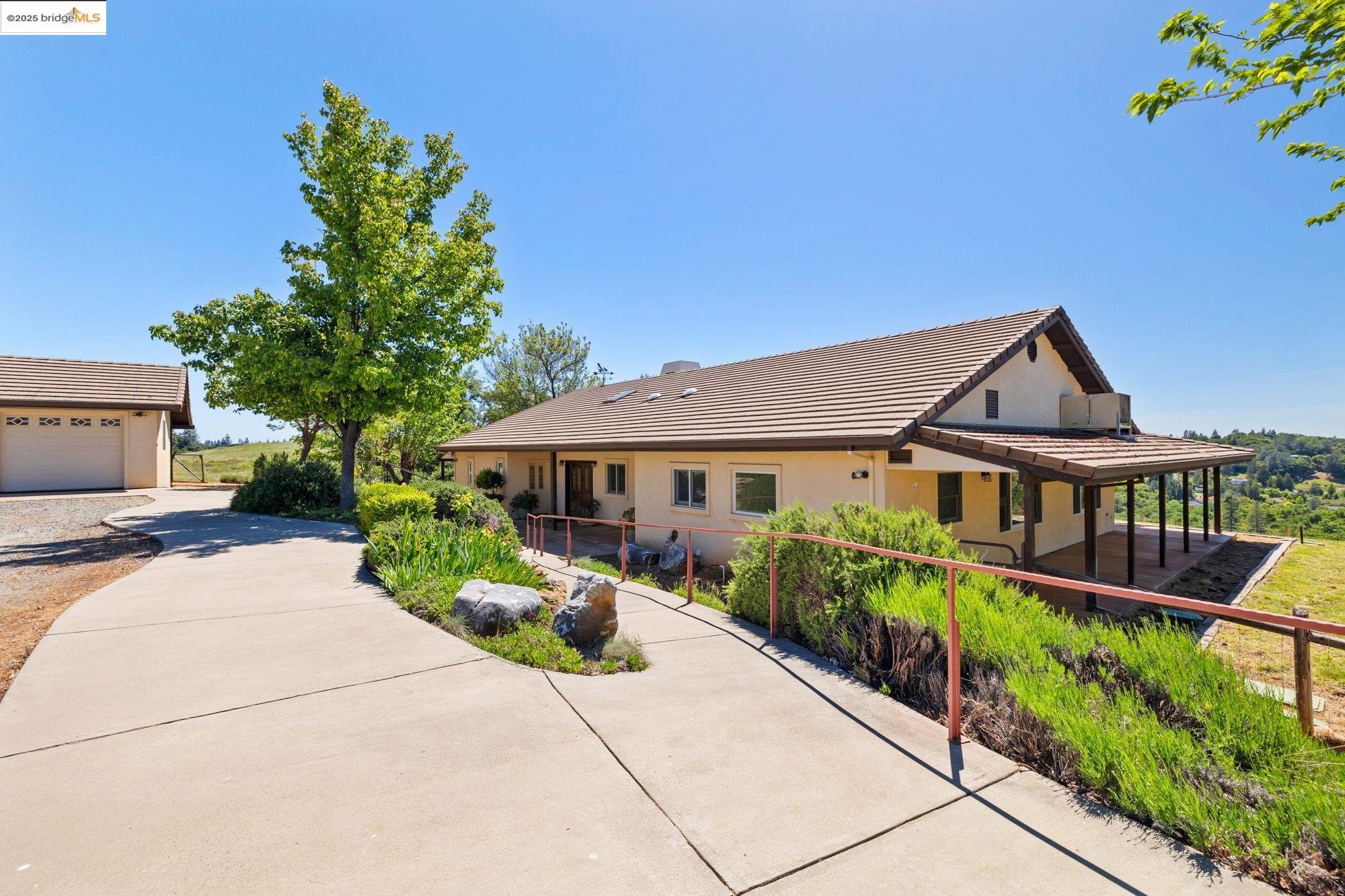 Detail Gallery Image 44 of 56 For 23550 View Ln, Columbia,  CA 95310 - 3 Beds | 2/1 Baths