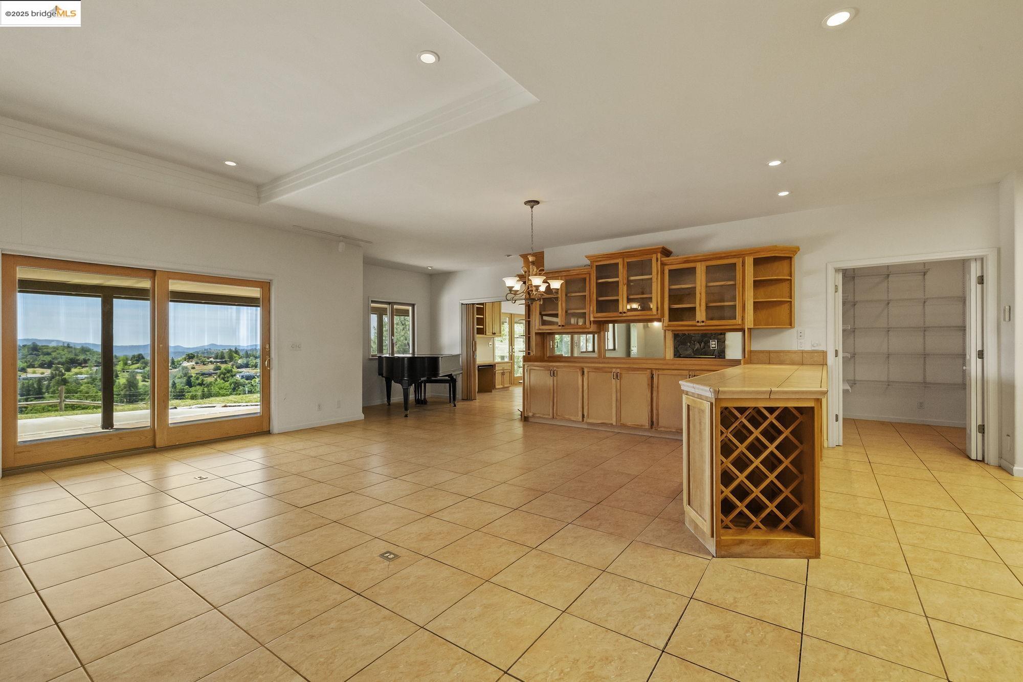 Detail Gallery Image 6 of 56 For 23550 View Ln, Columbia,  CA 95310 - 3 Beds | 2/1 Baths