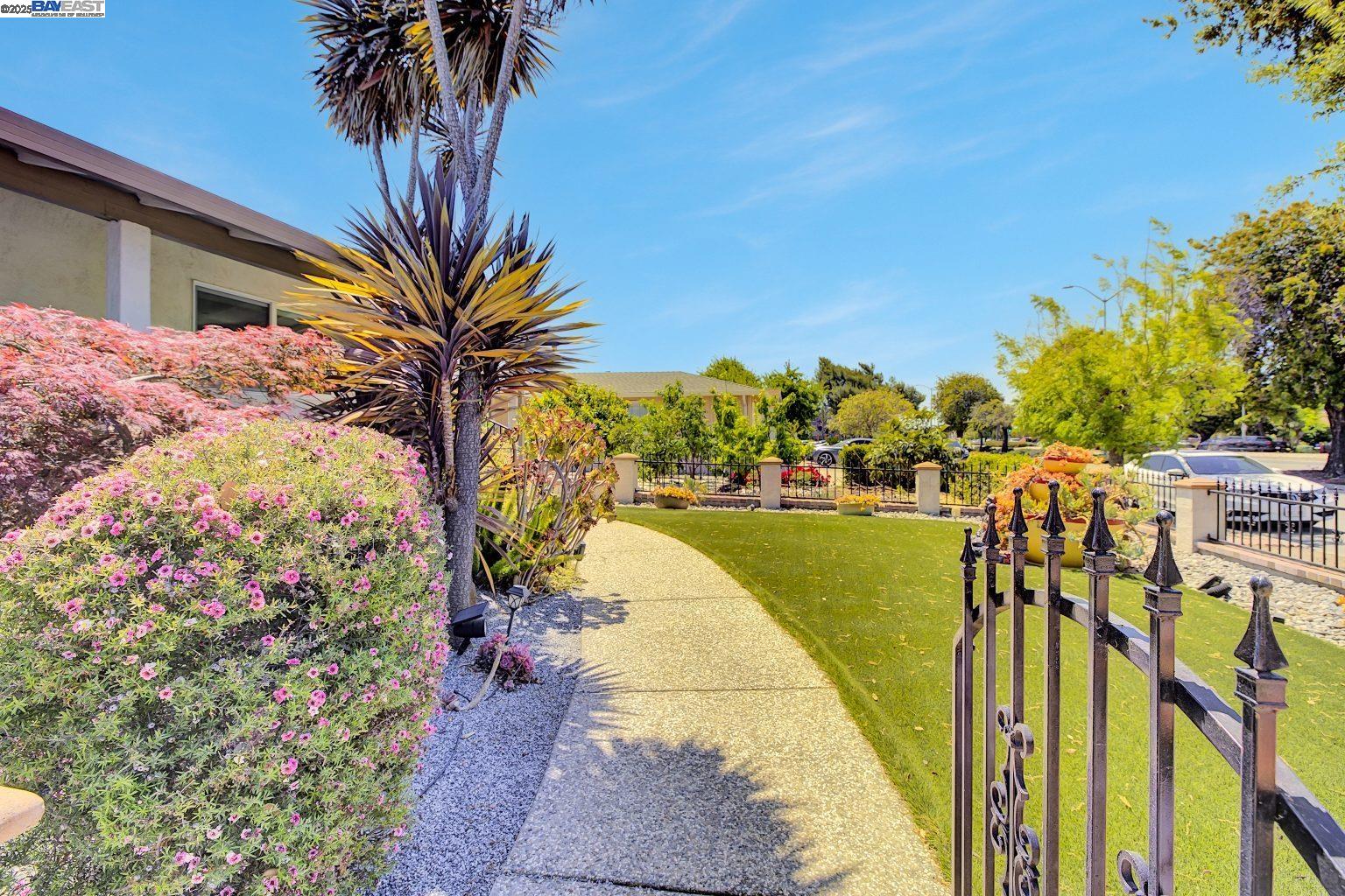 Detail Gallery Image 22 of 28 For 4760 Stevenson Blvd, Fremont,  CA 94538 - 3 Beds | 2 Baths