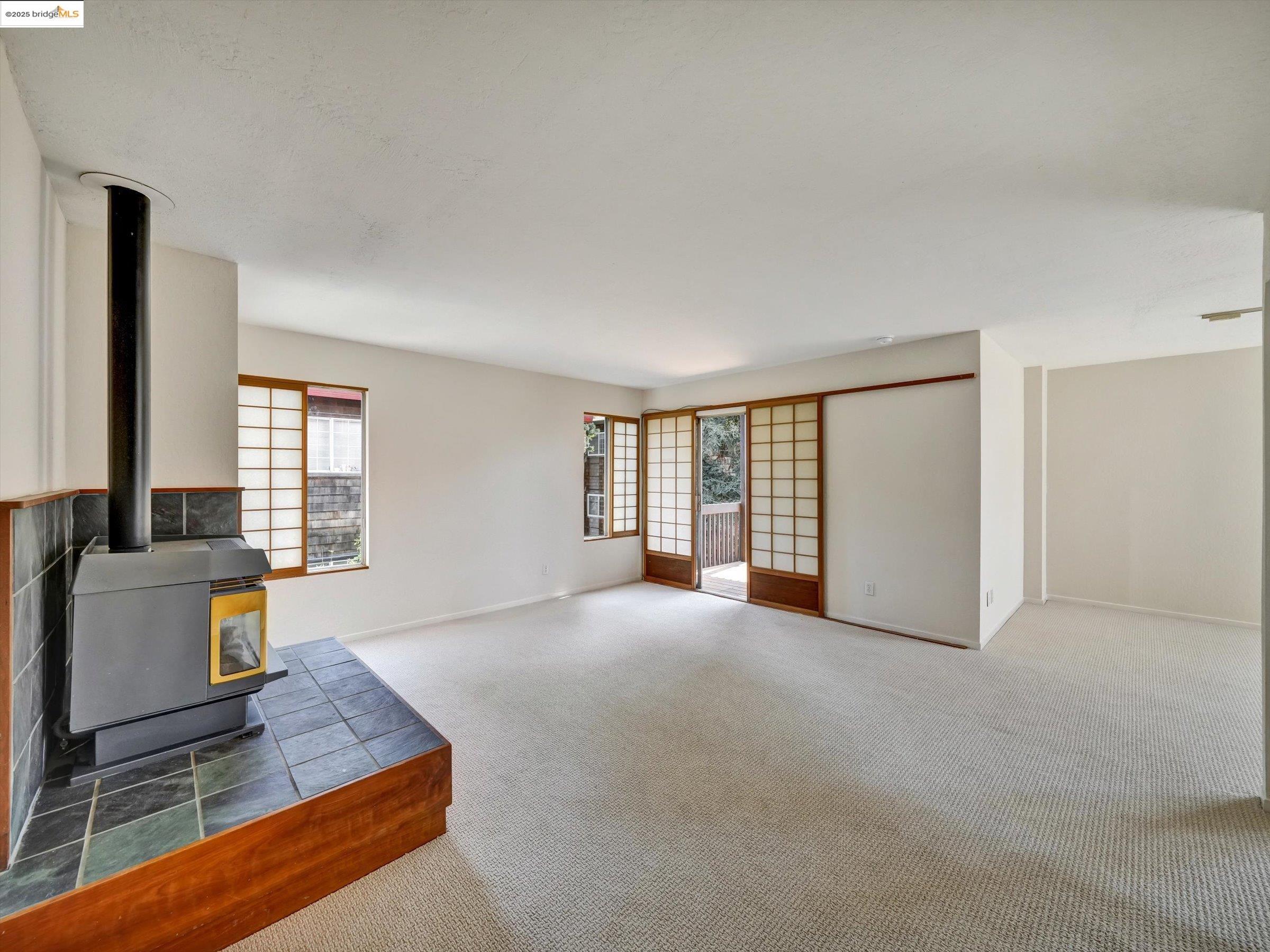 Detail Gallery Image 14 of 60 For 1715 Liberty St #1,  El Cerrito,  CA 94530 - 3 Beds | 2/1 Baths