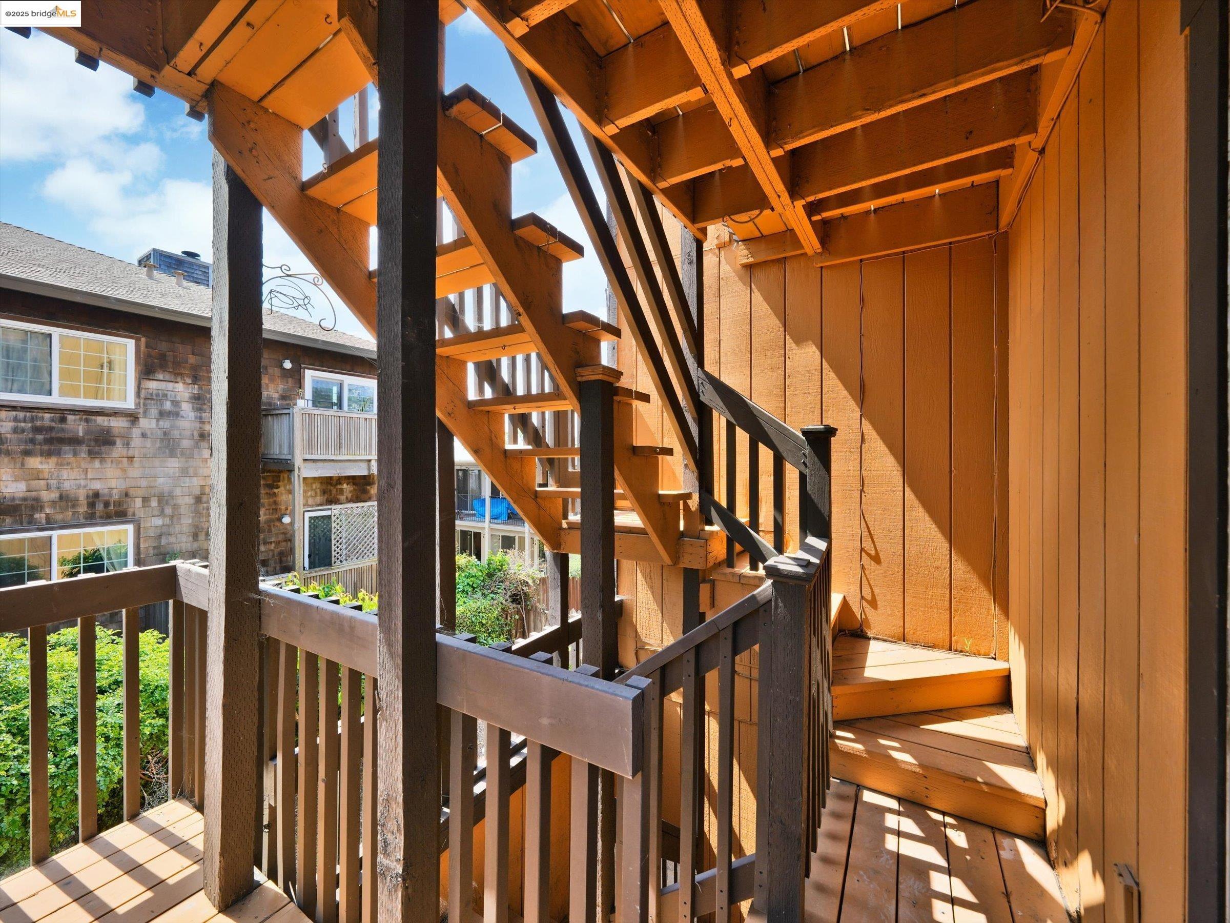 Detail Gallery Image 20 of 60 For 1715 Liberty St #1,  El Cerrito,  CA 94530 - 3 Beds | 2/1 Baths