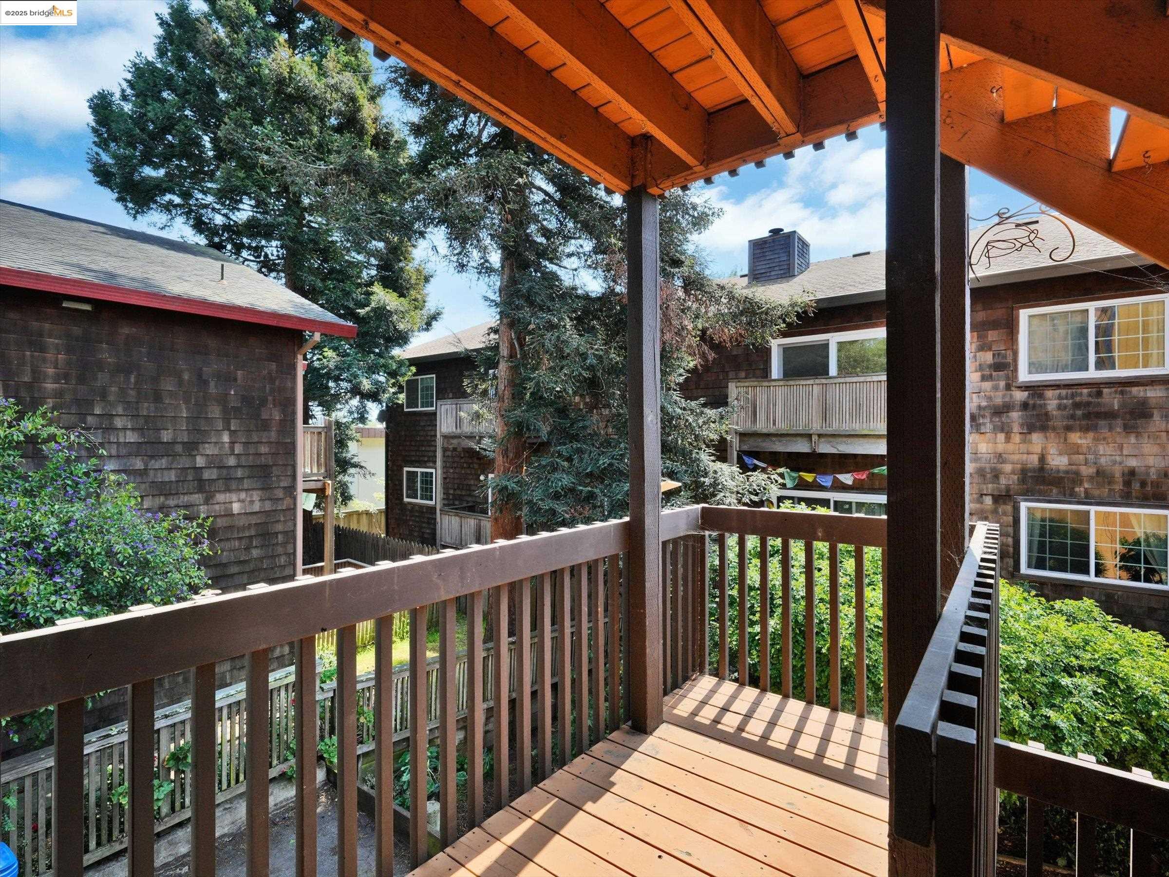 Detail Gallery Image 21 of 60 For 1715 Liberty St #1,  El Cerrito,  CA 94530 - 3 Beds | 2/1 Baths