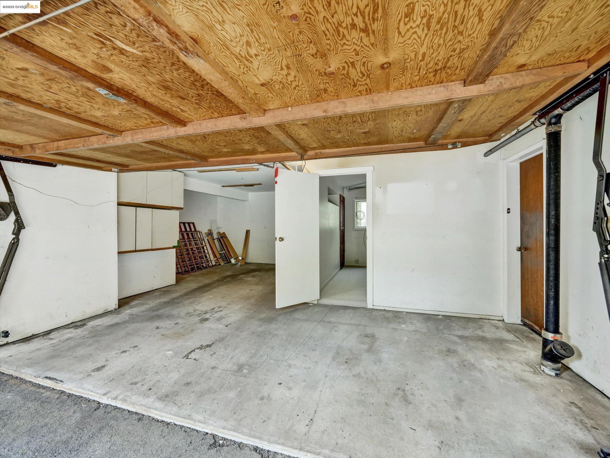 Detail Gallery Image 5 of 60 For 1715 Liberty St #1,  El Cerrito,  CA 94530 - 3 Beds | 2/1 Baths