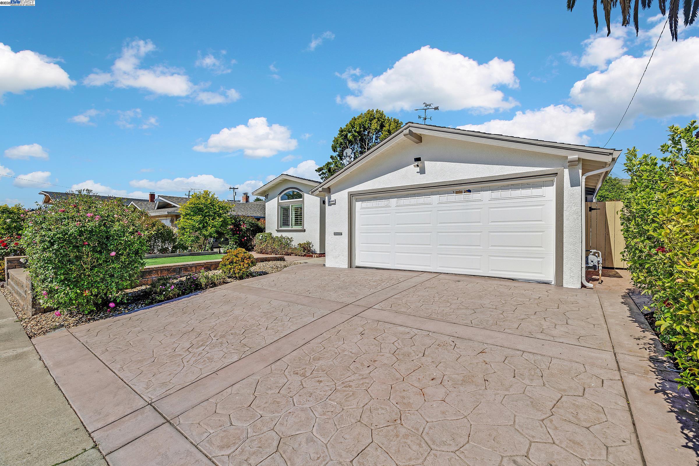 Detail Gallery Image 2 of 32 For 44840 Camellia Dr, Fremont,  CA 94539 - 4 Beds | 3 Baths