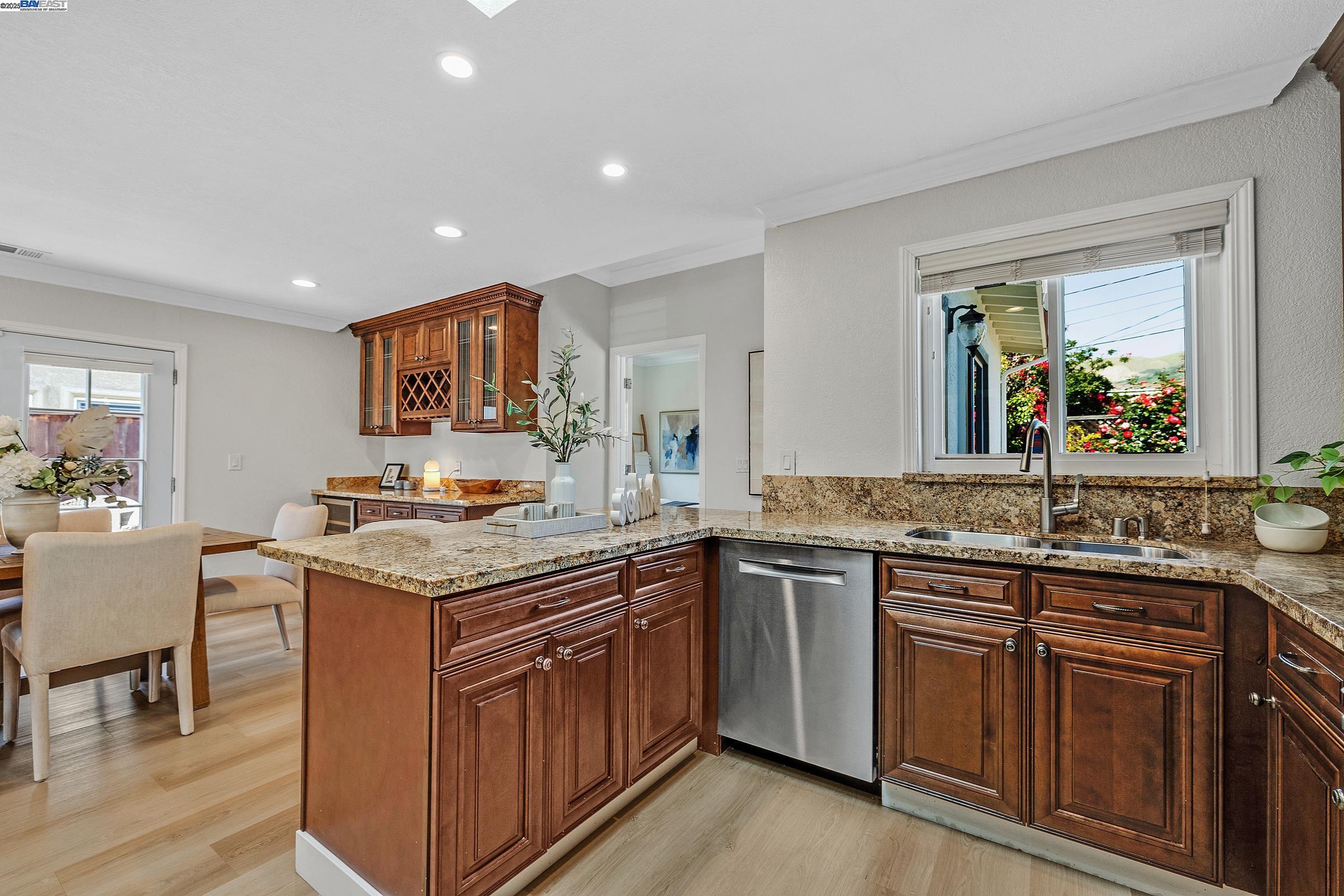Detail Gallery Image 13 of 32 For 44840 Camellia Dr, Fremont,  CA 94539 - 4 Beds | 3 Baths