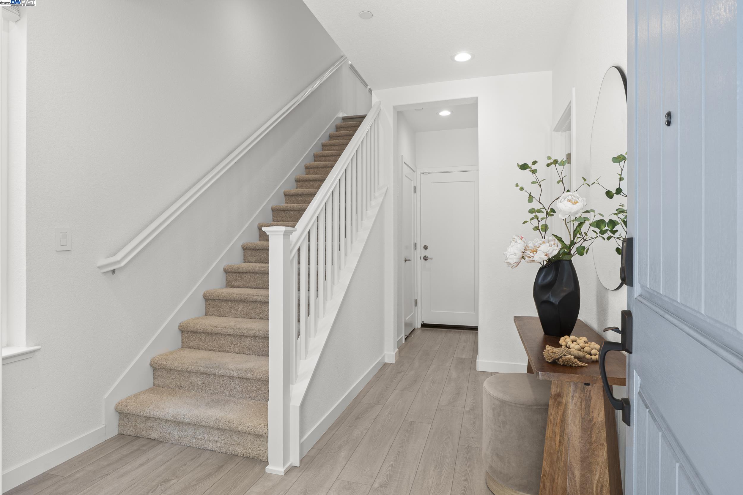 Detail Gallery Image 4 of 38 For 107 Ashton Way, Pleasant Hill,  CA 94523 - 3 Beds | 3/1 Baths