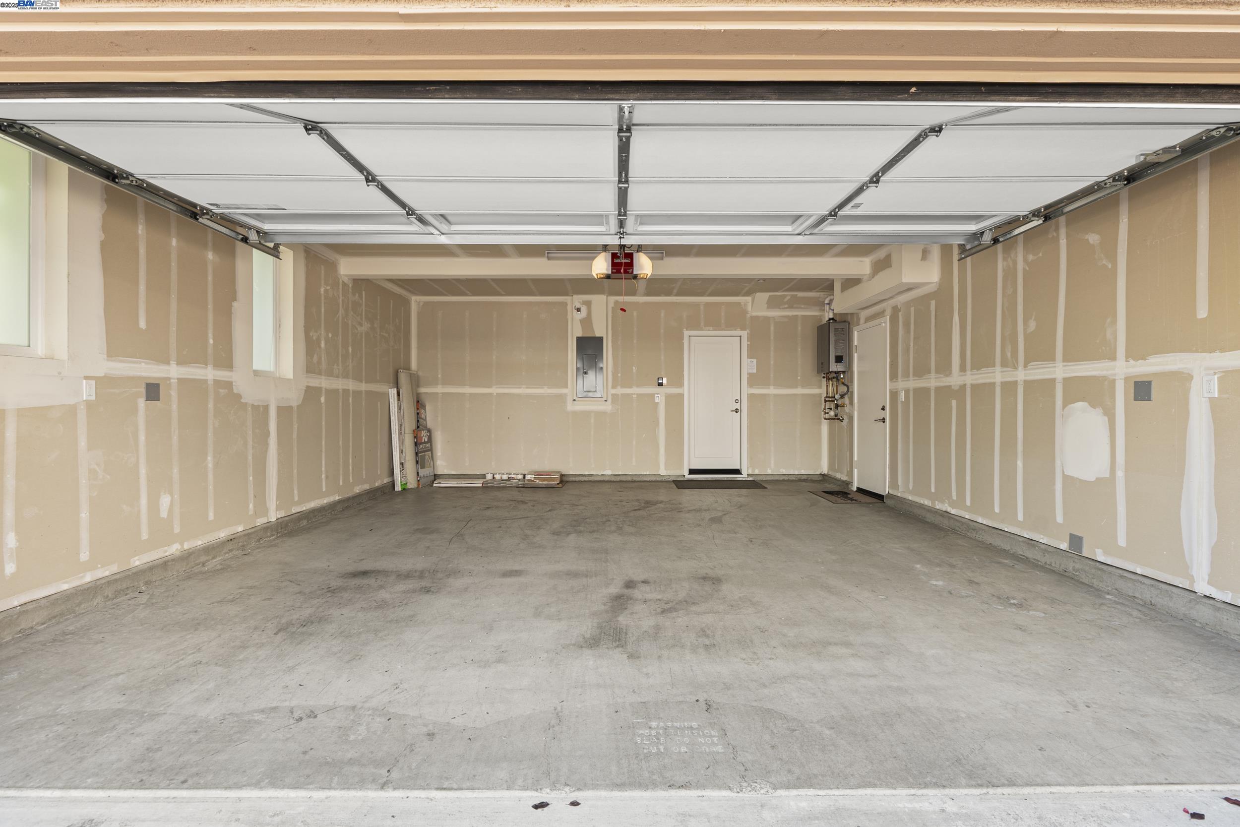 Detail Gallery Image 34 of 38 For 107 Ashton Way, Pleasant Hill,  CA 94523 - 3 Beds | 3/1 Baths
