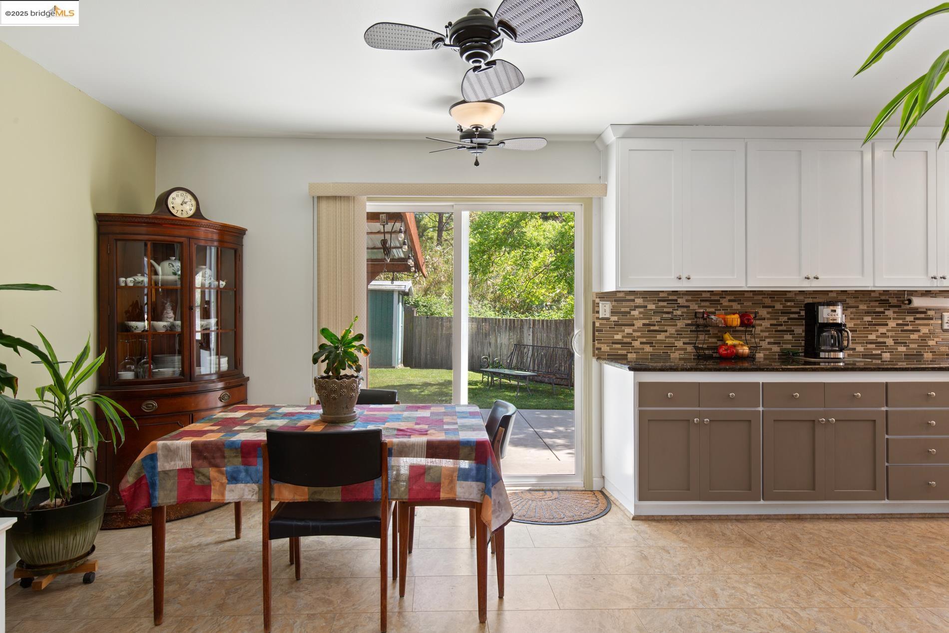 Detail Gallery Image 17 of 38 For 2352 Ramona St, Pinole,  CA 94564 - 4 Beds | 2 Baths