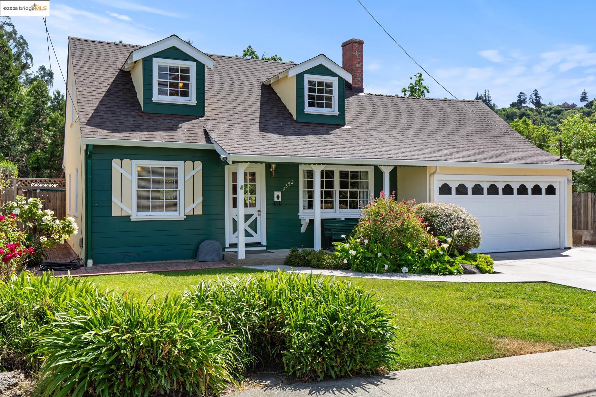 Detail Gallery Image 3 of 38 For 2352 Ramona St, Pinole,  CA 94564 - 4 Beds | 2 Baths