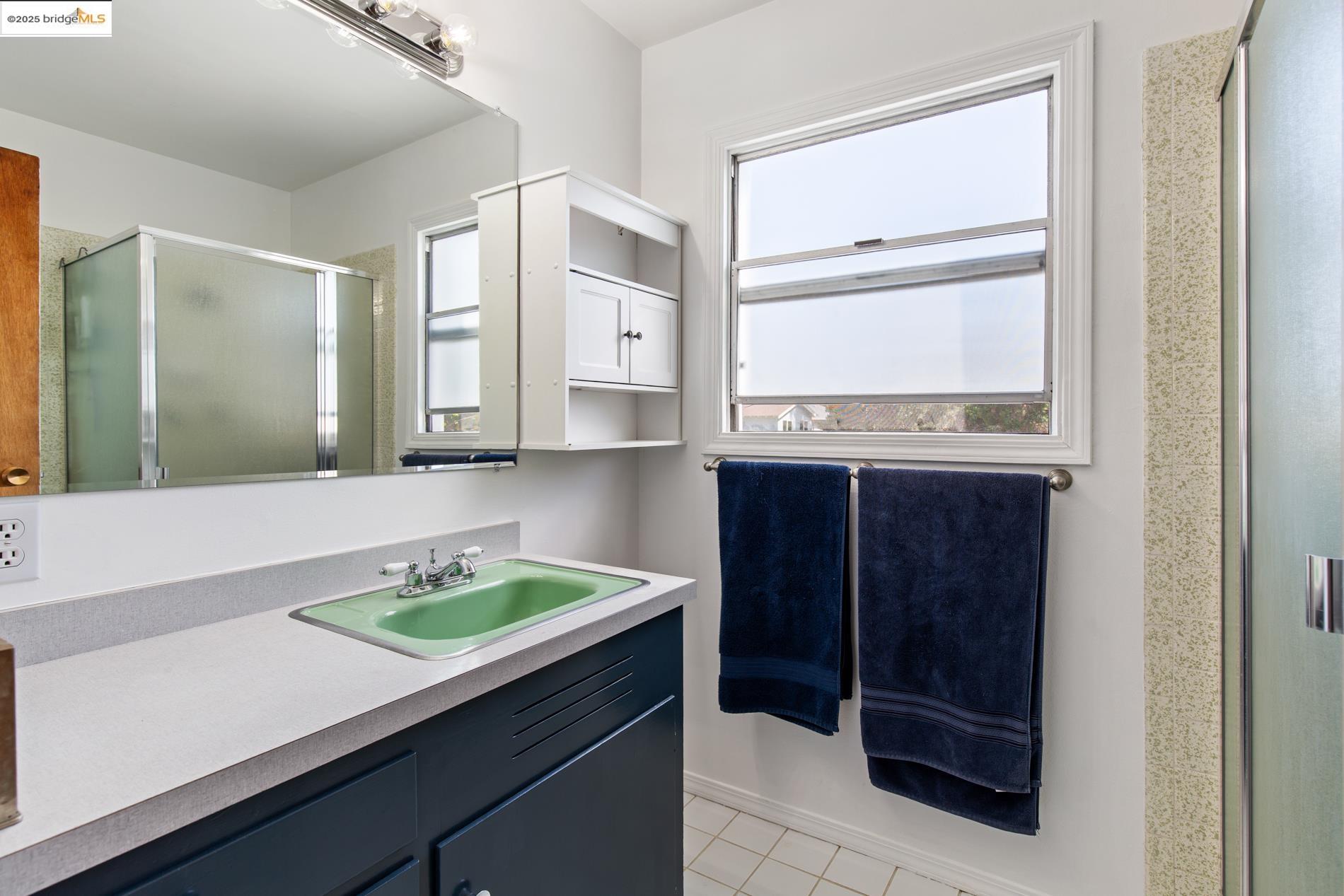Detail Gallery Image 29 of 38 For 2352 Ramona St, Pinole,  CA 94564 - 4 Beds | 2 Baths