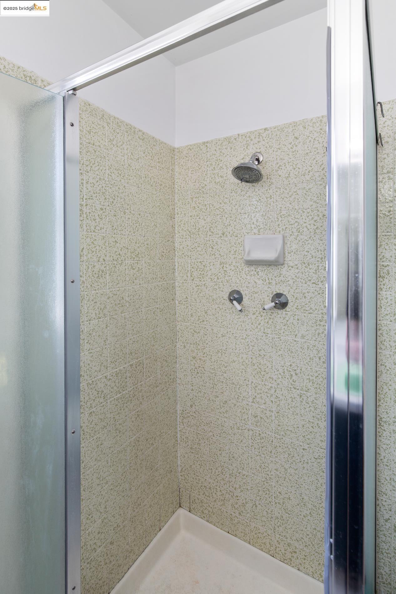 Detail Gallery Image 31 of 38 For 2352 Ramona St, Pinole,  CA 94564 - 4 Beds | 2 Baths