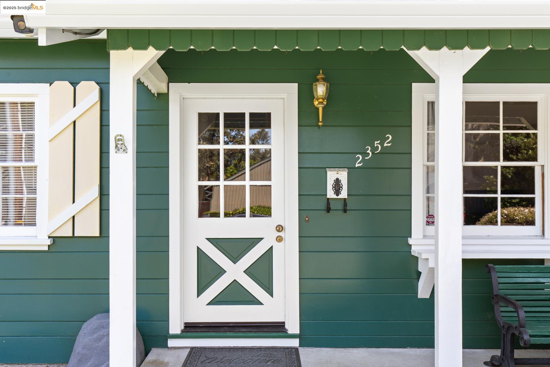 Detail Gallery Image 7 of 38 For 2352 Ramona St, Pinole,  CA 94564 - 4 Beds | 2 Baths