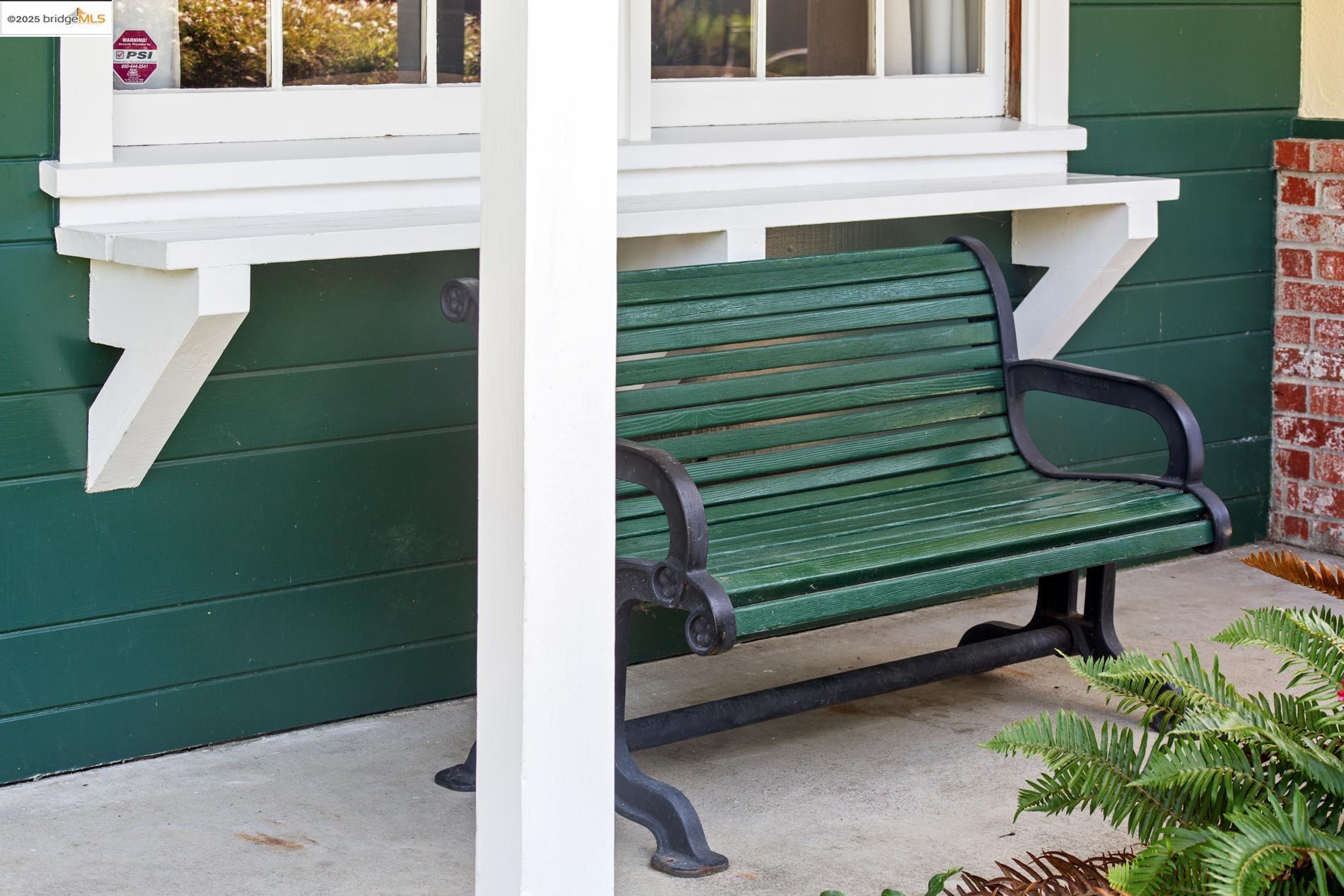 Detail Gallery Image 8 of 38 For 2352 Ramona St, Pinole,  CA 94564 - 4 Beds | 2 Baths