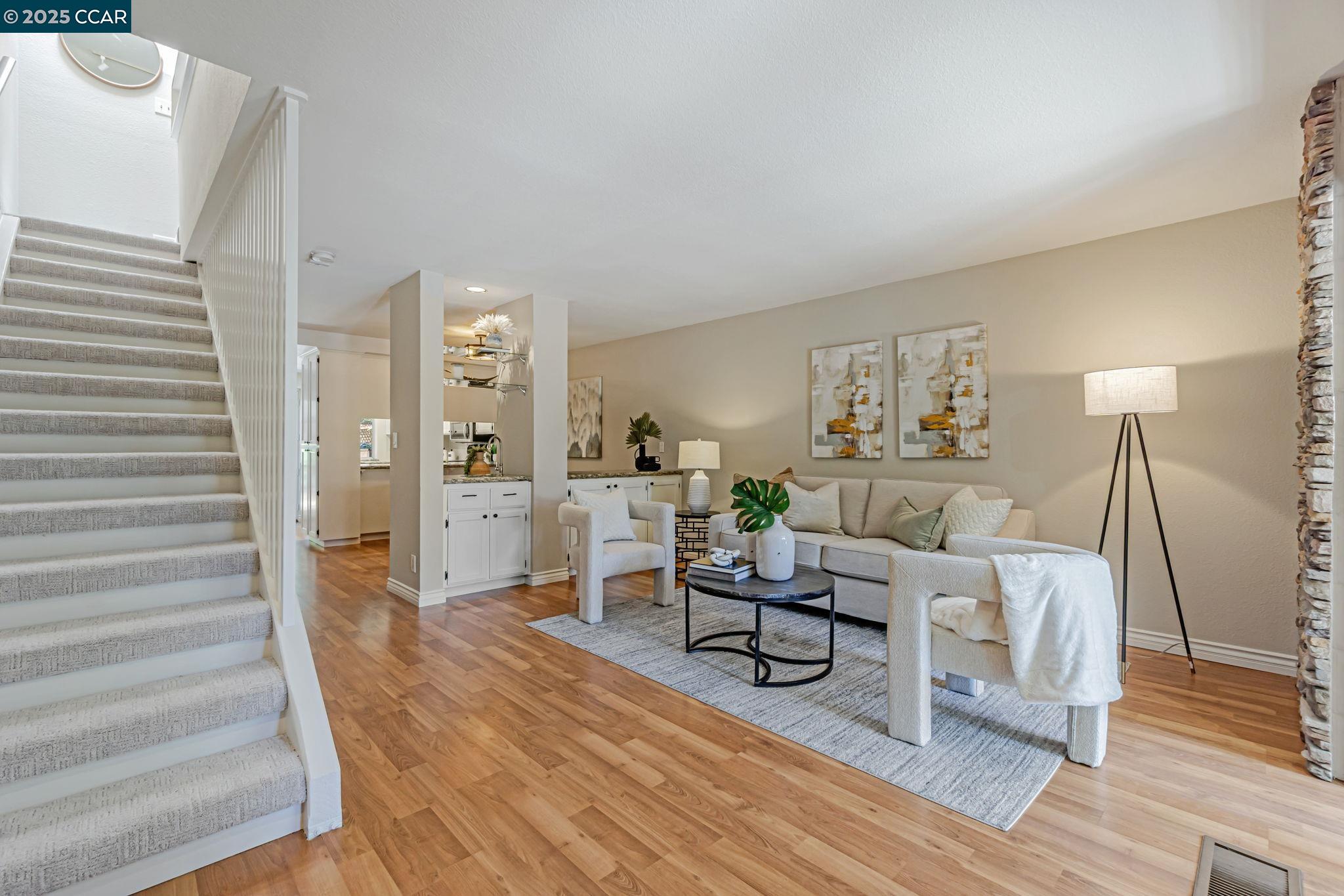 Detail Gallery Image 22 of 39 For 1358 Walden Rd, Walnut Creek,  CA 94597 - 2 Beds | 2/1 Baths