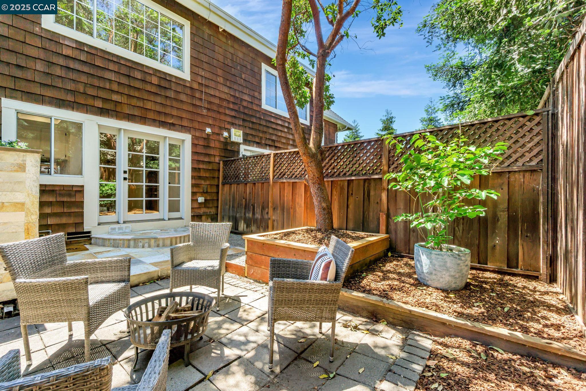 Detail Gallery Image 37 of 39 For 1358 Walden Rd, Walnut Creek,  CA 94597 - 2 Beds | 2/1 Baths
