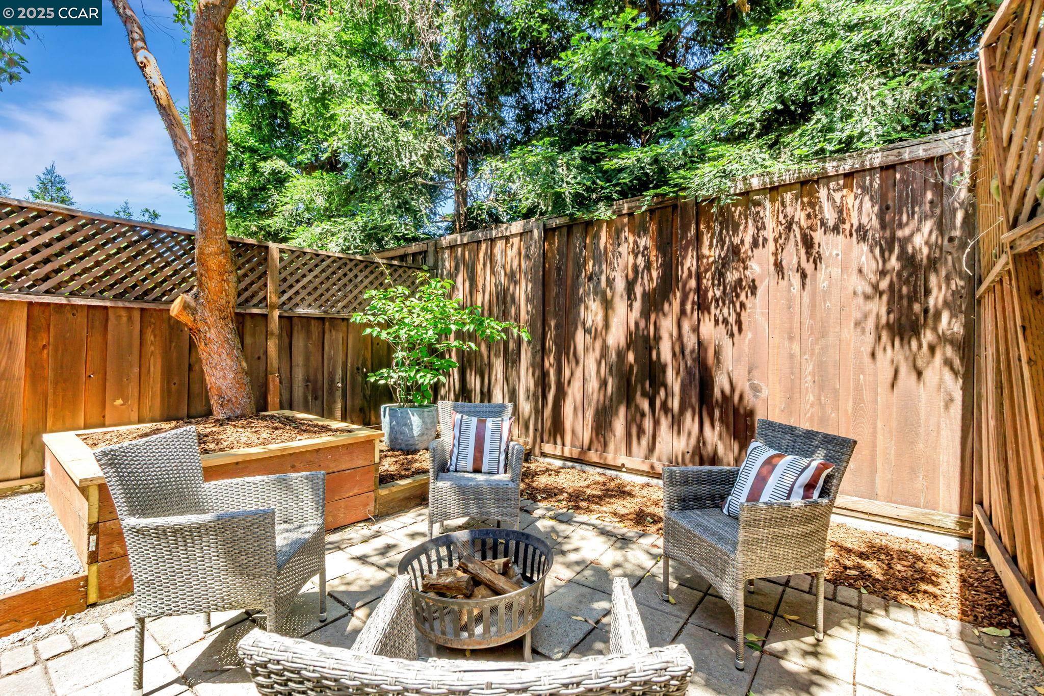 Detail Gallery Image 39 of 39 For 1358 Walden Rd, Walnut Creek,  CA 94597 - 2 Beds | 2/1 Baths