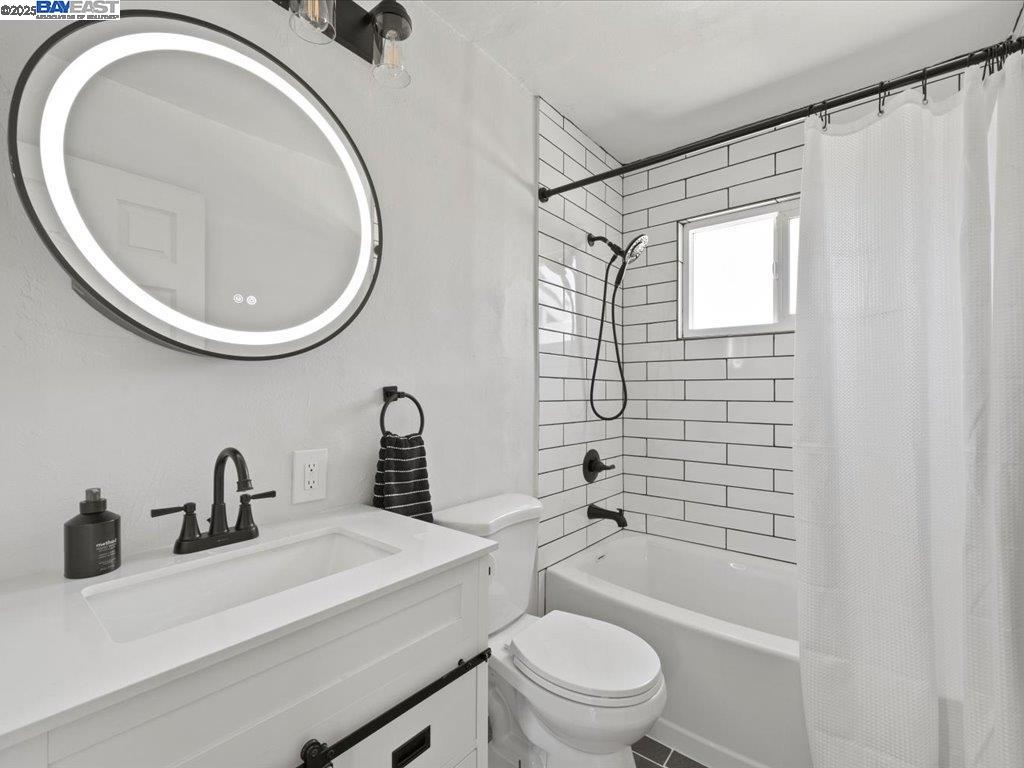 Detail Gallery Image 15 of 19 For 2446 E 9th, Stockton,  CA 95205 - 3 Beds | 1 Baths