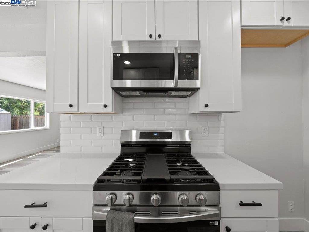 Detail Gallery Image 9 of 19 For 2446 E 9th, Stockton,  CA 95205 - 3 Beds | 1 Baths