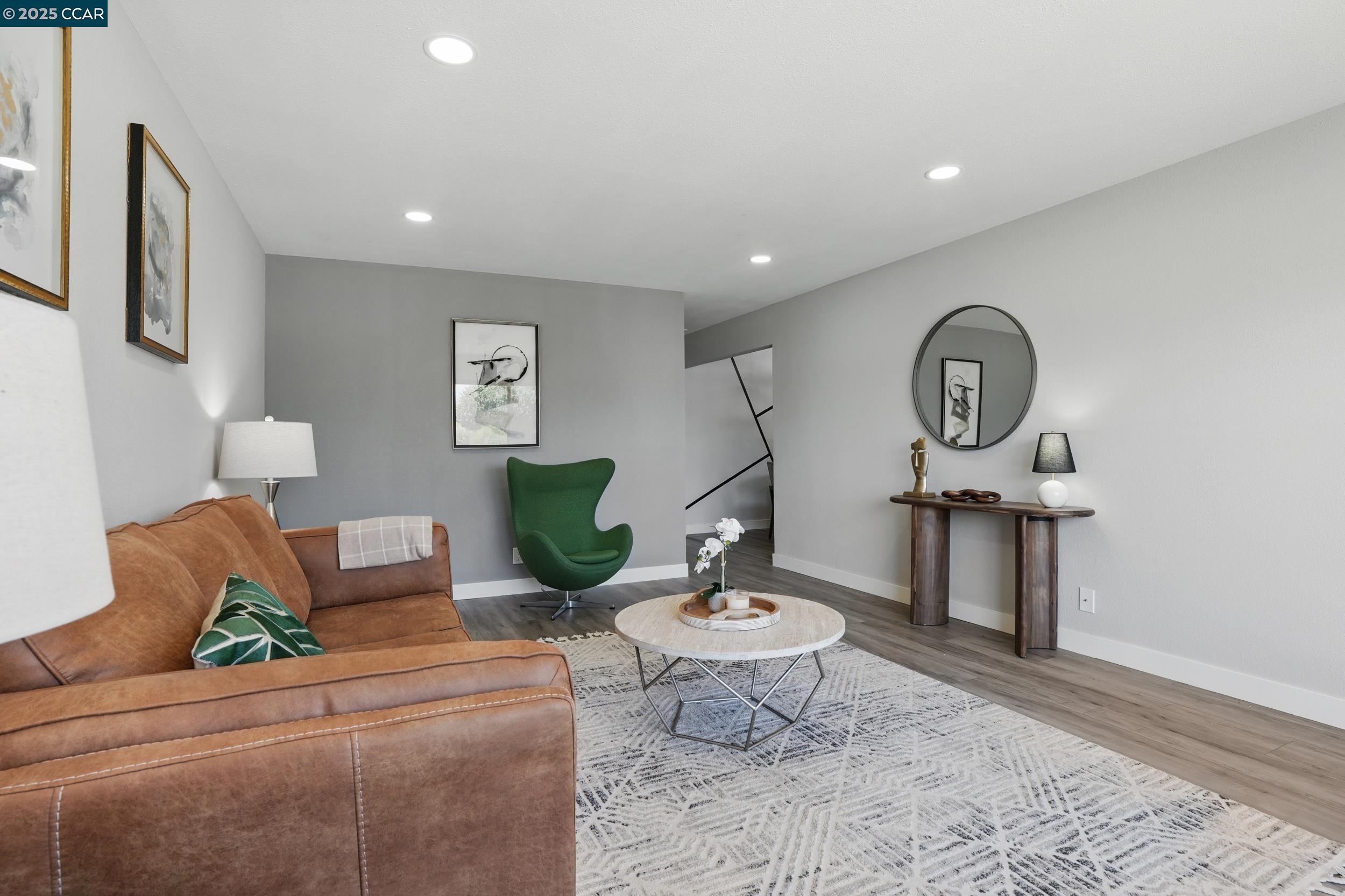 Detail Gallery Image 7 of 29 For 2928 El Monte Way, Antioch,  CA 94509 - 4 Beds | 2 Baths