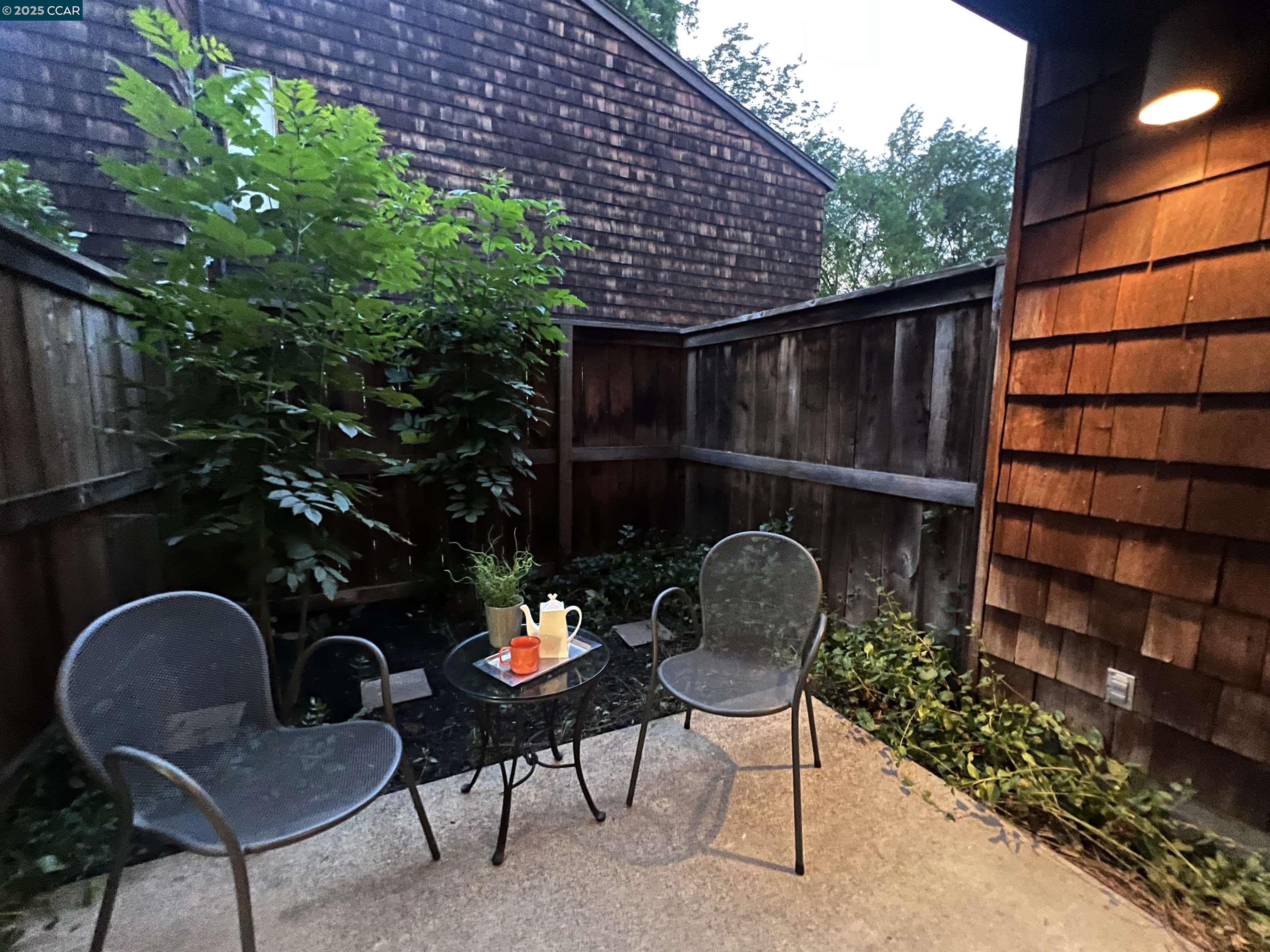 Detail Gallery Image 23 of 40 For 1455 Latour Ln #37,  Concord,  CA 94521 - 2 Beds | 1 Baths
