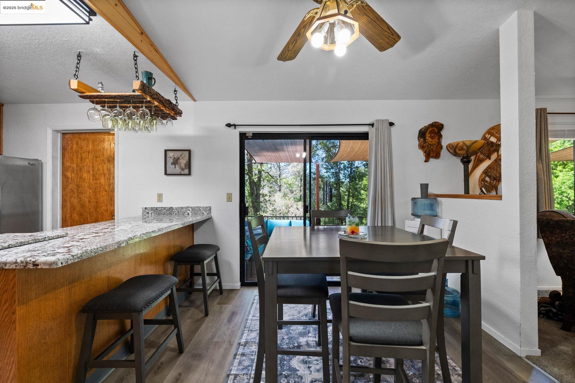 Detail Gallery Image 14 of 54 For 20790 Crescent Way, Groveland,  CA 95321-9427 - 3 Beds | 3 Baths