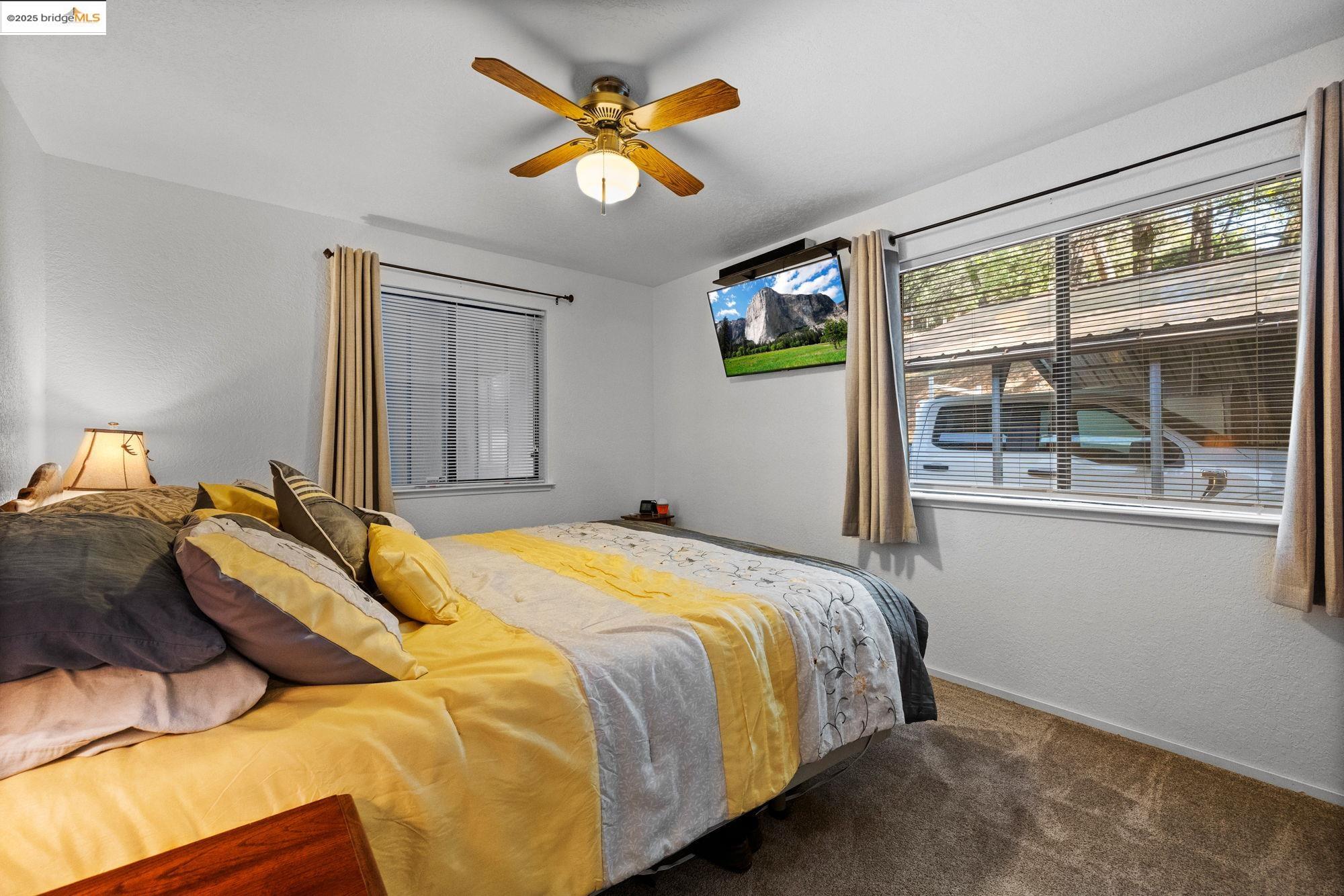 Detail Gallery Image 17 of 54 For 20790 Crescent Way, Groveland,  CA 95321-9427 - 3 Beds | 3 Baths