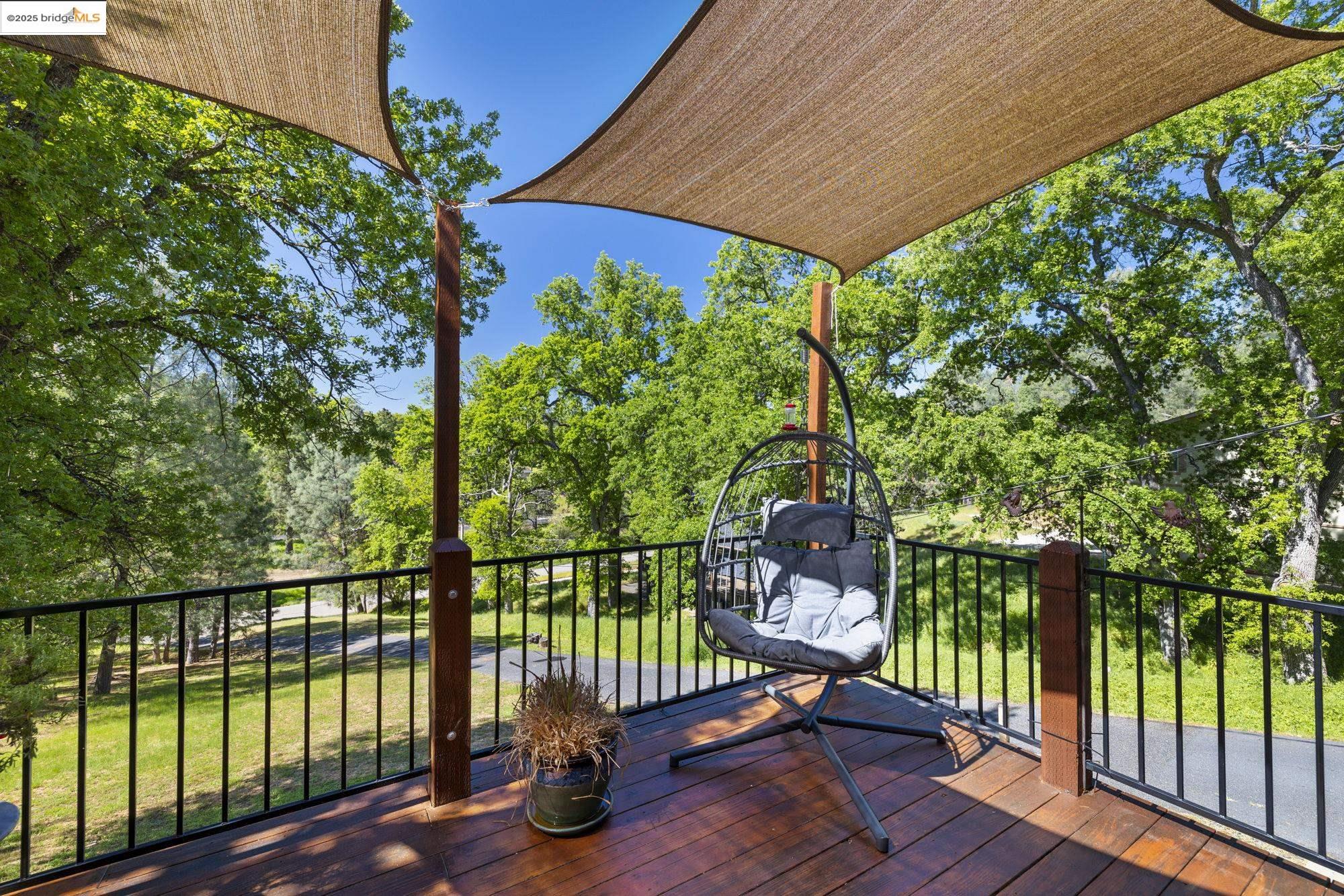Detail Gallery Image 22 of 54 For 20790 Crescent Way, Groveland,  CA 95321-9427 - 3 Beds | 3 Baths