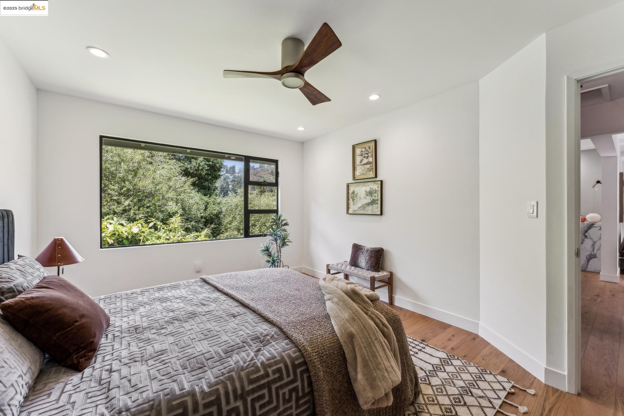 Detail Gallery Image 23 of 60 For 6353 Westover Drive, Oakland,  CA 94611 - 3 Beds | 2 Baths