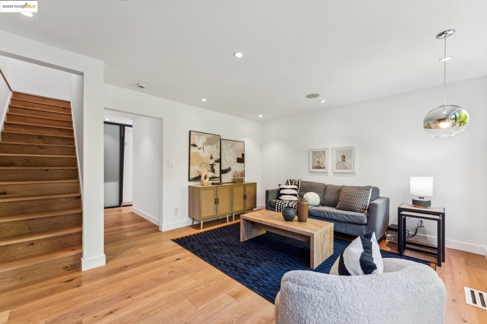 Detail Gallery Image 27 of 60 For 6353 Westover Drive, Oakland,  CA 94611 - 3 Beds | 2 Baths