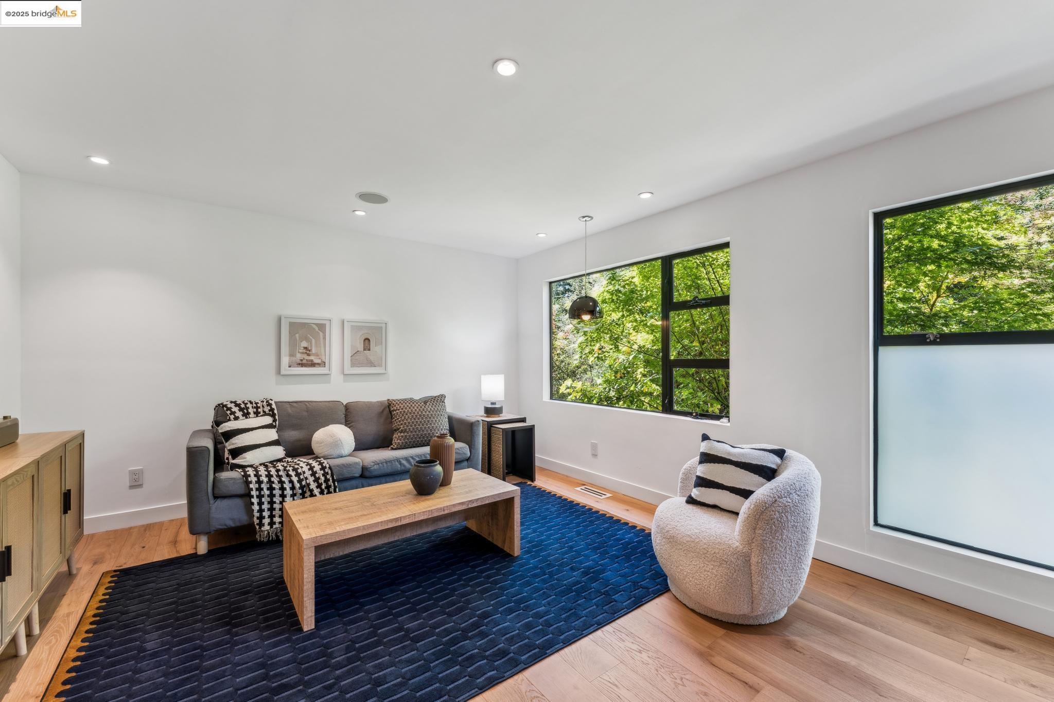 Detail Gallery Image 28 of 60 For 6353 Westover Drive, Oakland,  CA 94611 - 3 Beds | 2 Baths