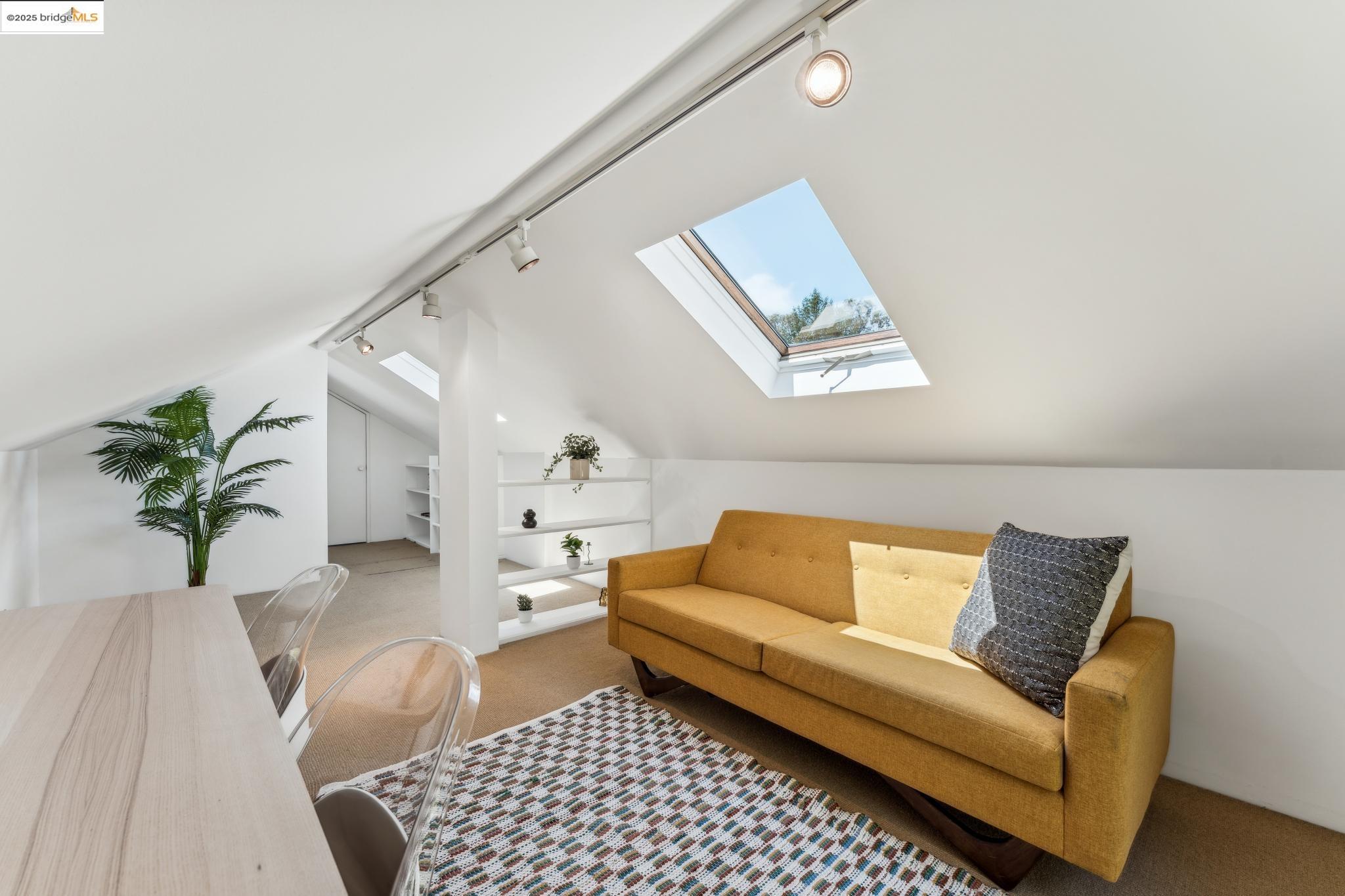 Detail Gallery Image 59 of 60 For 6353 Westover Drive, Oakland,  CA 94611 - 3 Beds | 2 Baths