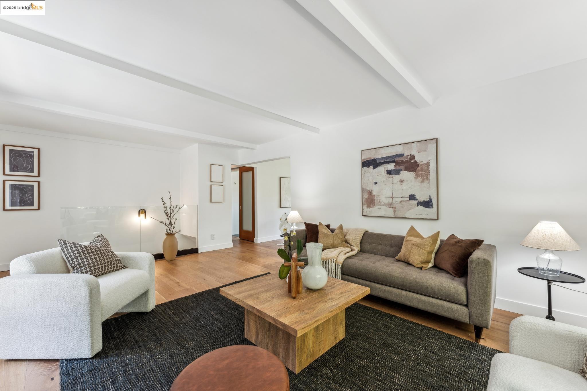 Detail Gallery Image 10 of 60 For 6353 Westover Drive, Oakland,  CA 94611 - 3 Beds | 2 Baths