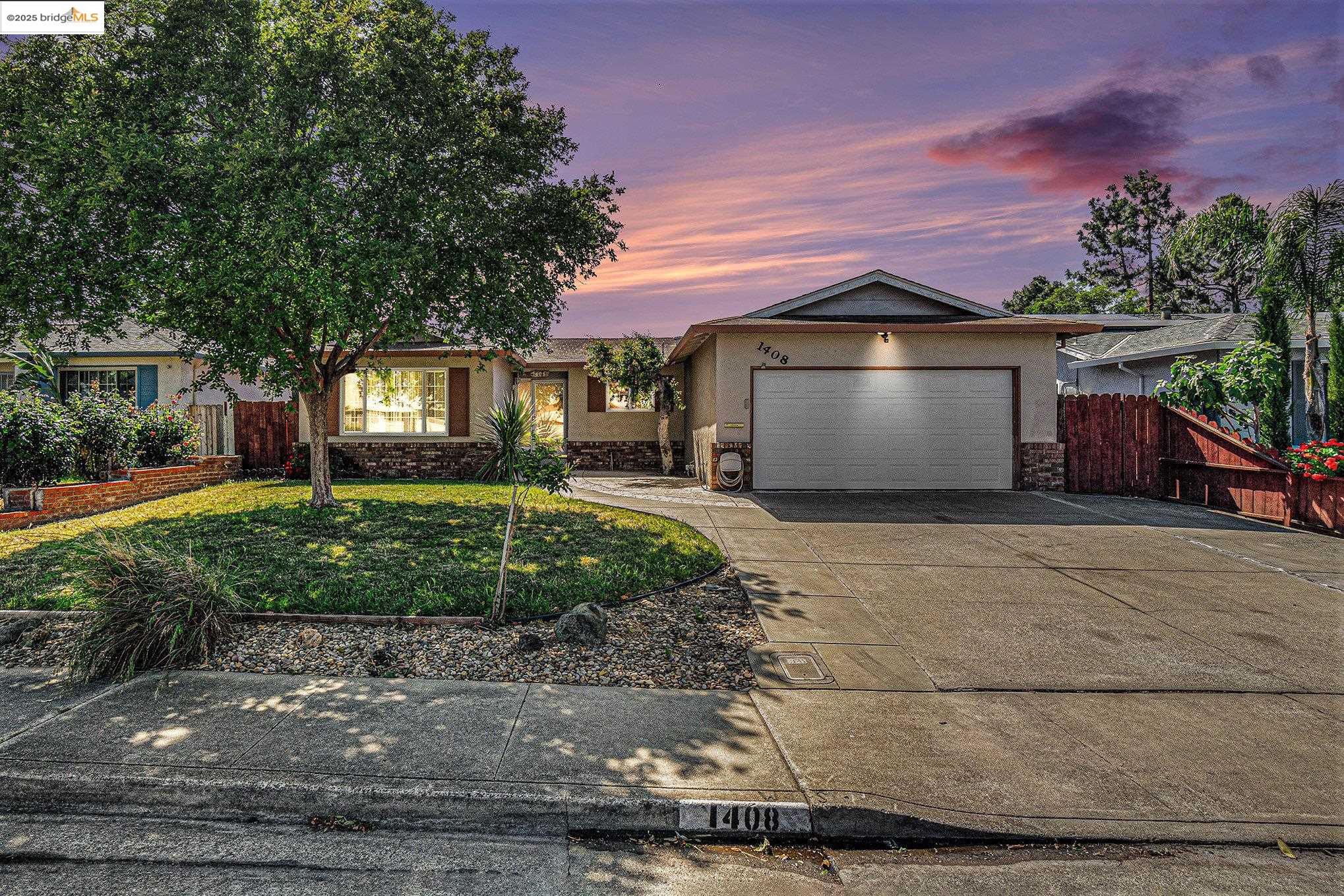Detail Gallery Image 1 of 1 For 1408 Aster Dr, Antioch,  CA 94509 - 3 Beds | 2 Baths