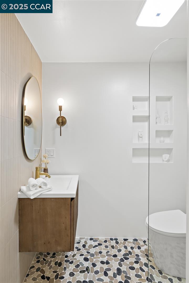 Detail Gallery Image 17 of 49 For 264 Madrone Ave, Larkspur,  CA 94939 - 2 Beds | 2 Baths